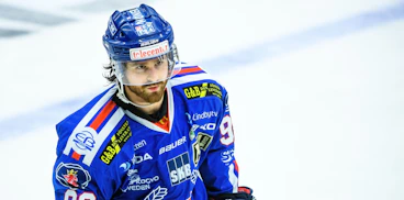 Alex Hutchings 190402 135055