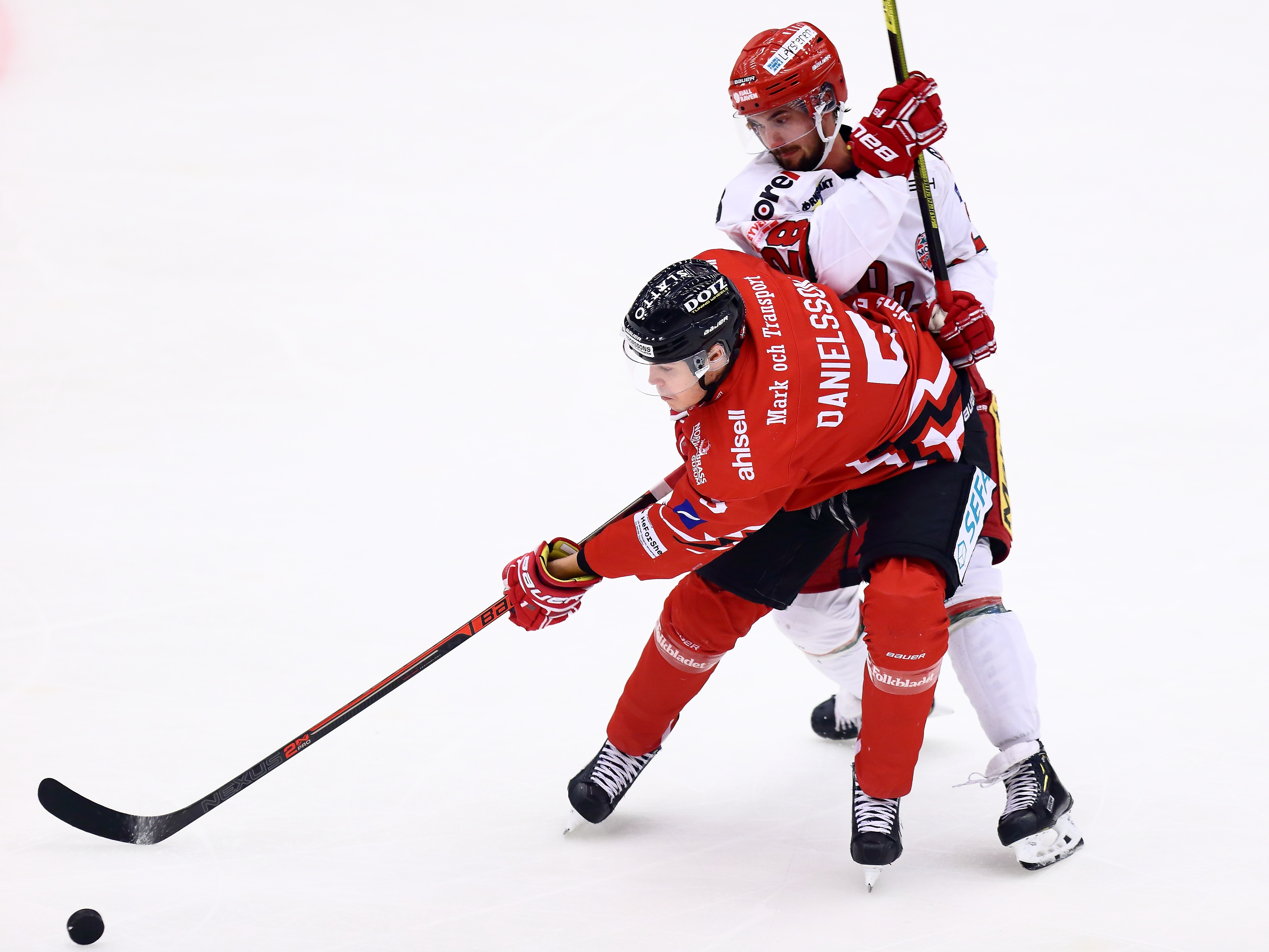 Anton Danielsson förlänger med Vita Hästen