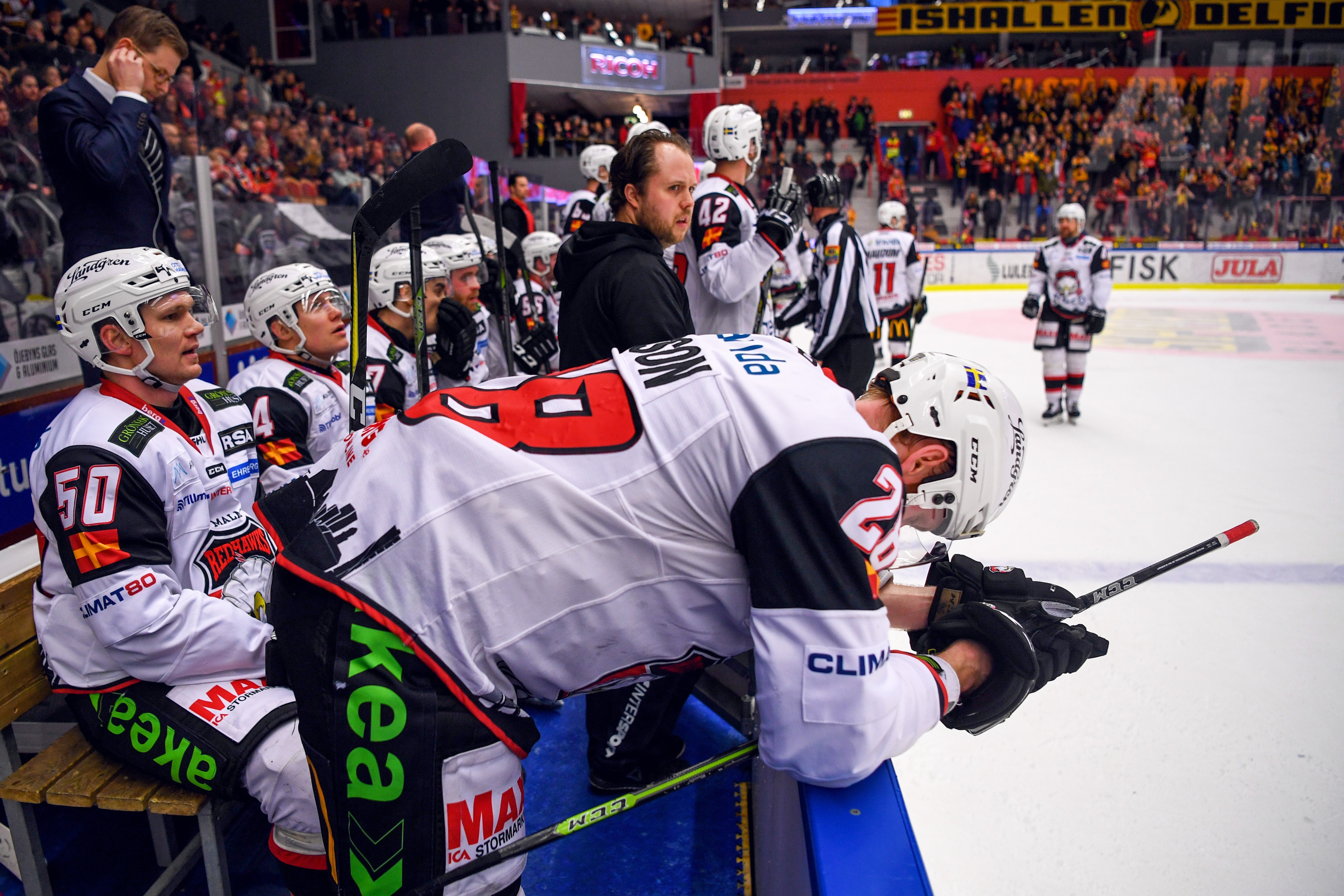Uppryckning av Redhawks krävs om man ska gå direkt till kvartsfinal – Chans att studsa tillbaka mot Färjestad
