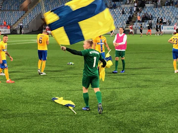 Isak Pettersson flaggor