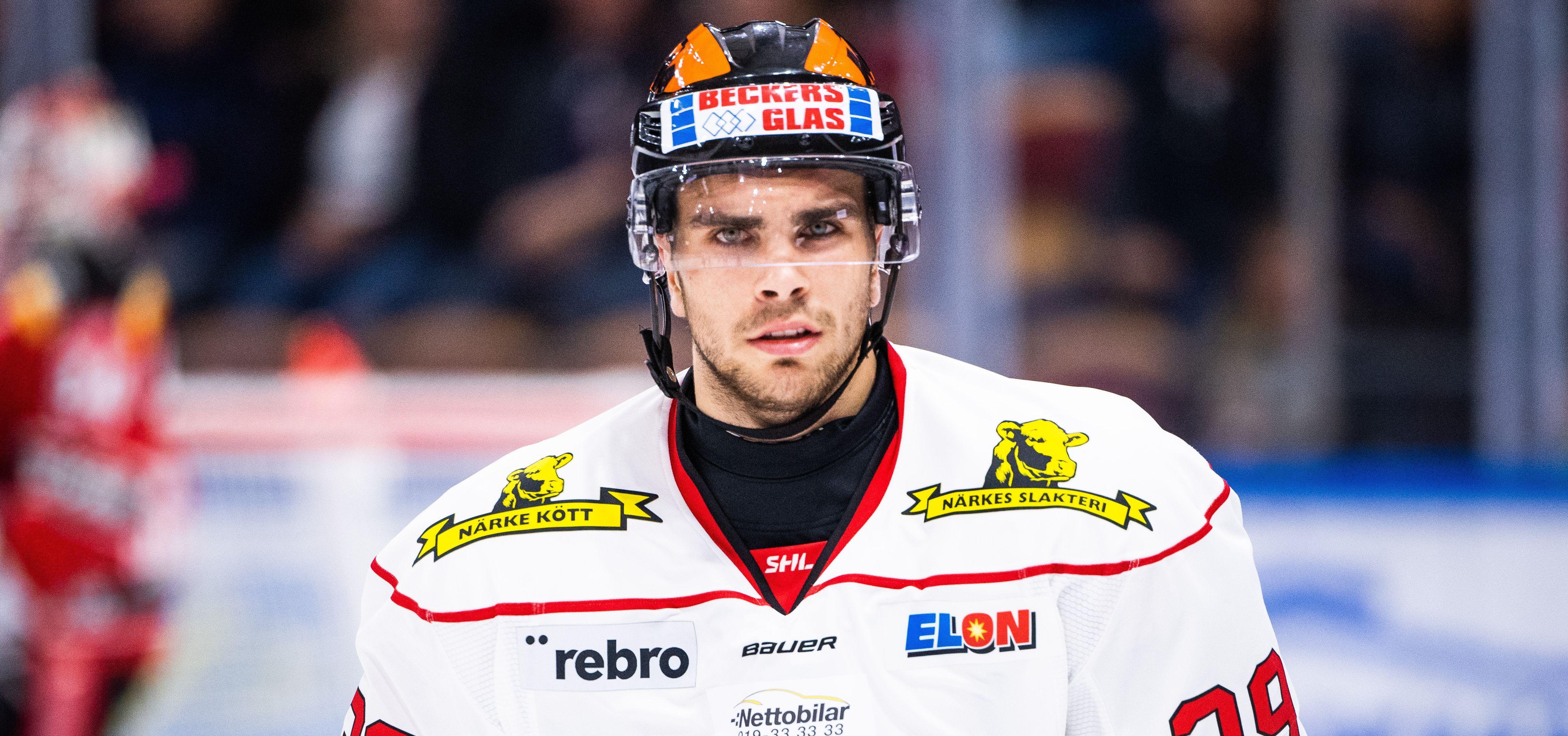 Örebro-forwarden hyllas