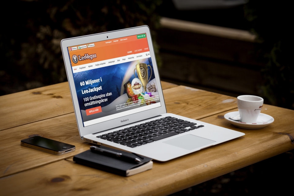 Klicka på "Spela här" när du besöker LeoVegas sajt.