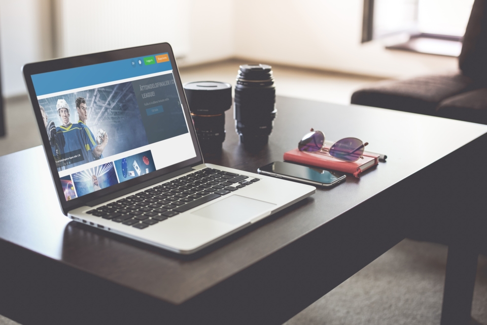 Klicka på "Logga in" på Nordicbets hemsida.