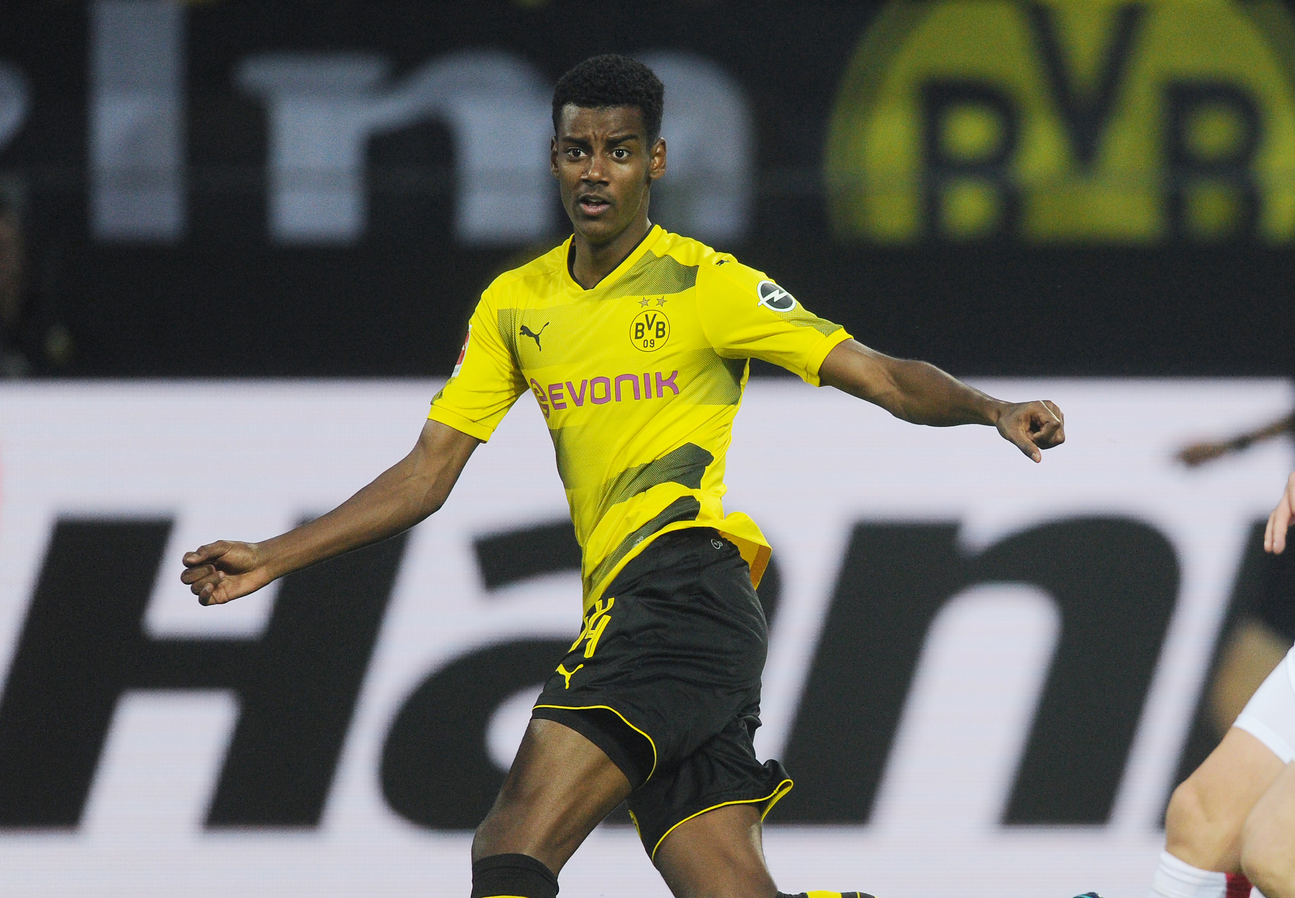 Uppgifter: Alexander Isak kan återvända till Allsvenskan