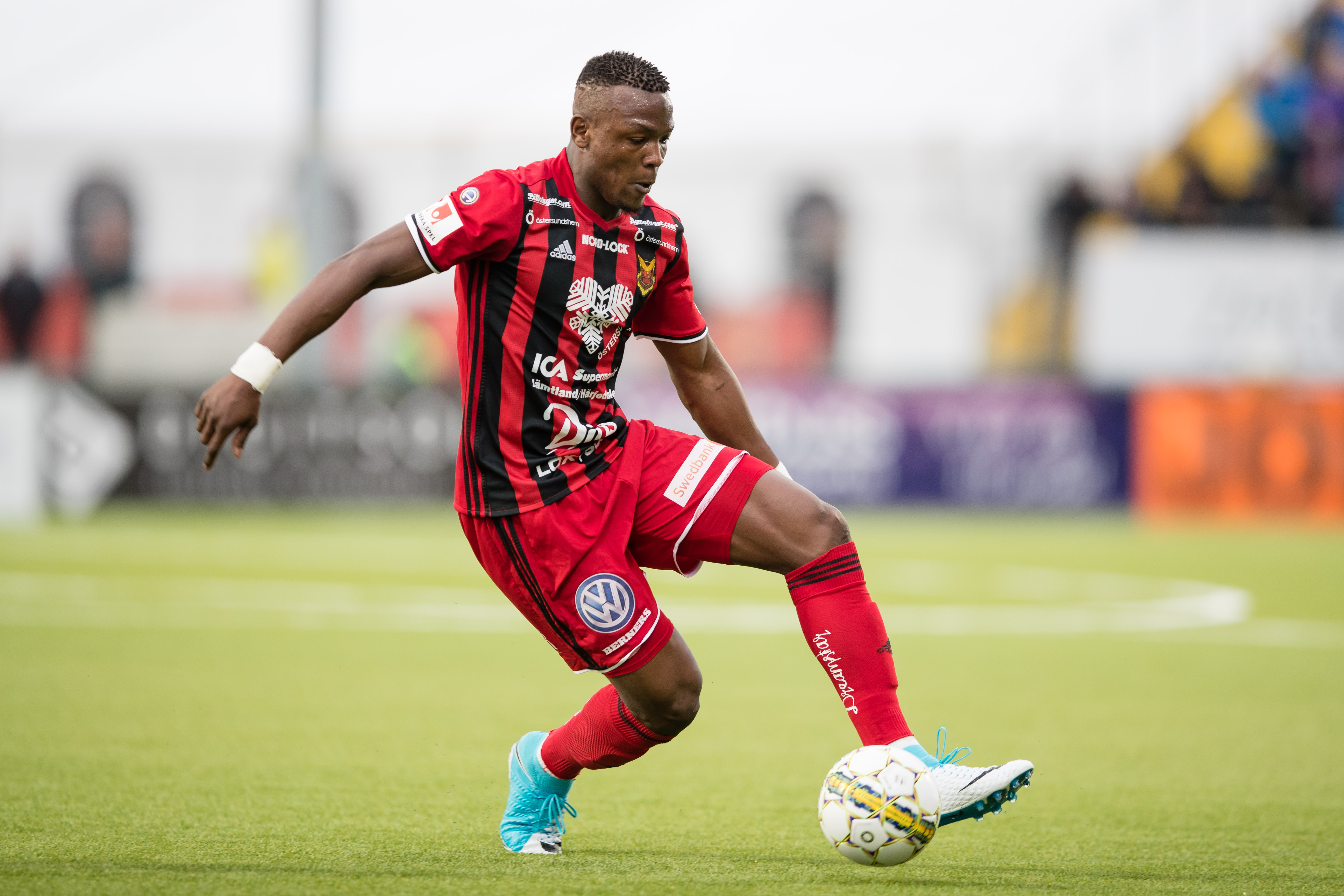 Anfallaren ryktas bort från Östersunds FK