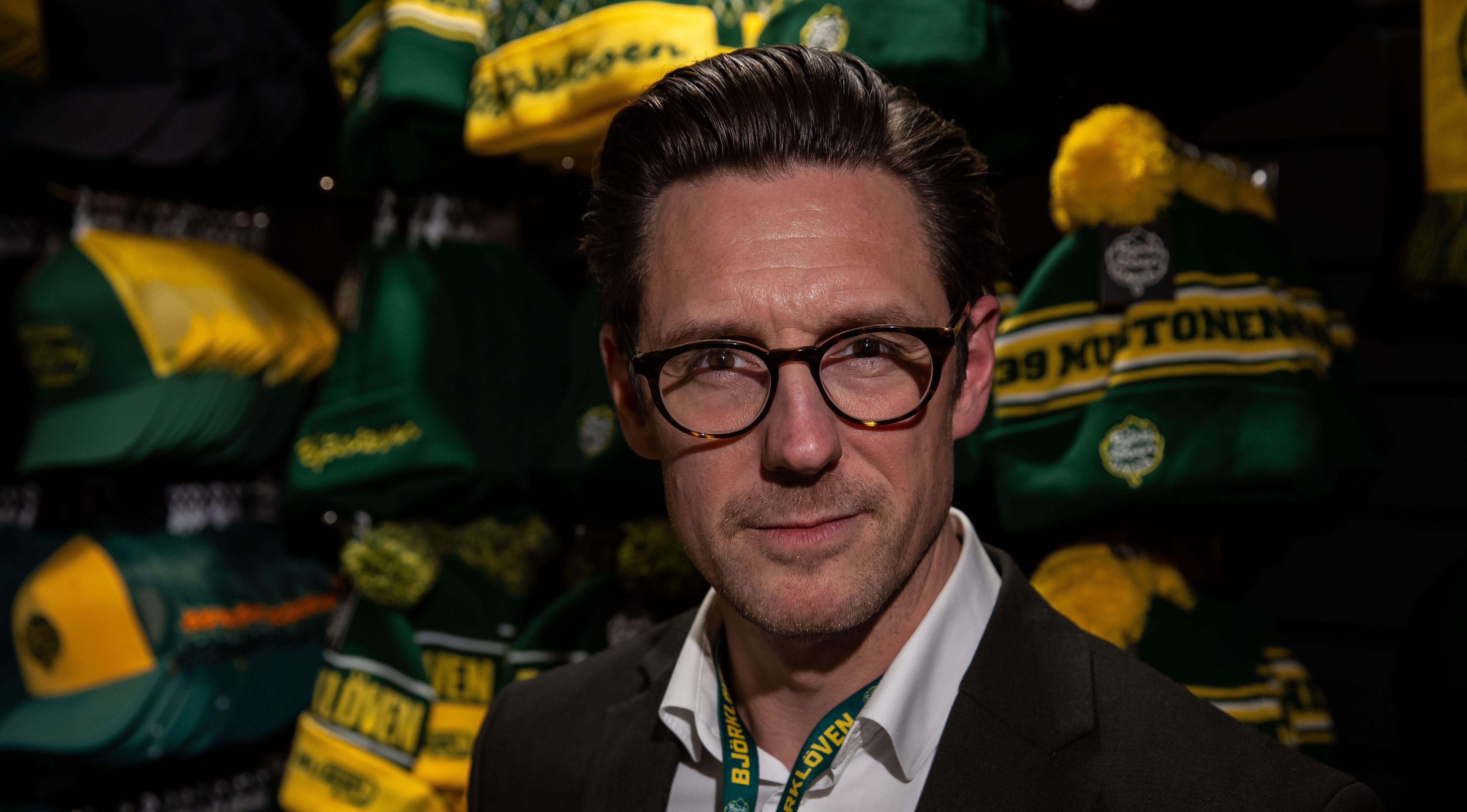 Vd:n i den allsvenska klubben lämnar med omedelbar verkan