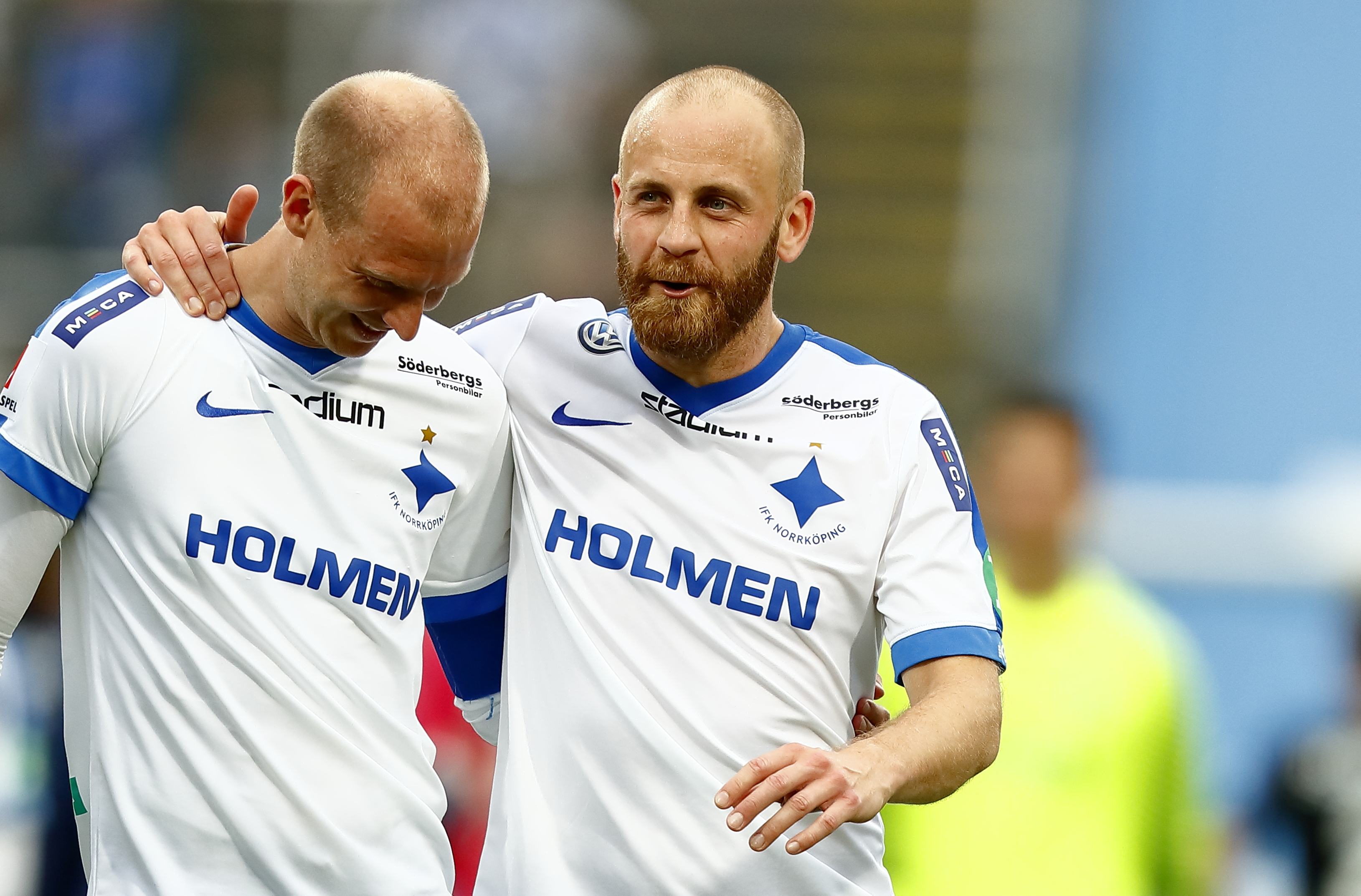 Gudmundur Thórarinsson hyllning till IFK-spelarna inatt