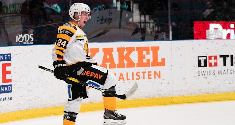 SHL-forwarden har förlängt kontraktet