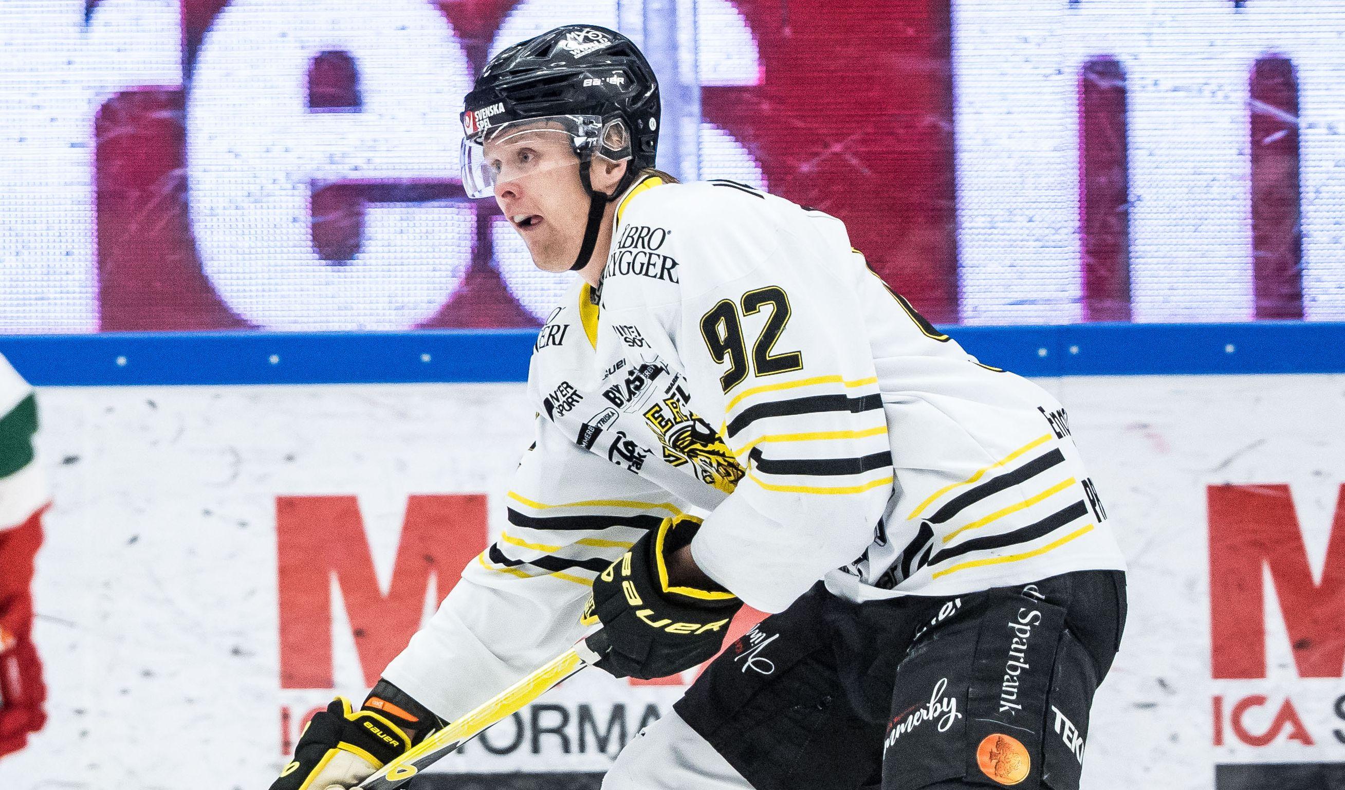 Modo värvar center med juniorlandslagsmeriter