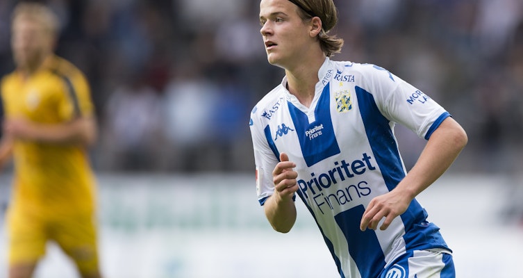 Förlänger med Blåvitt: "Känns grymt bra"