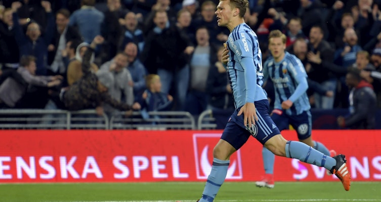 Trötta ben? Intervju med Jesper Karlström