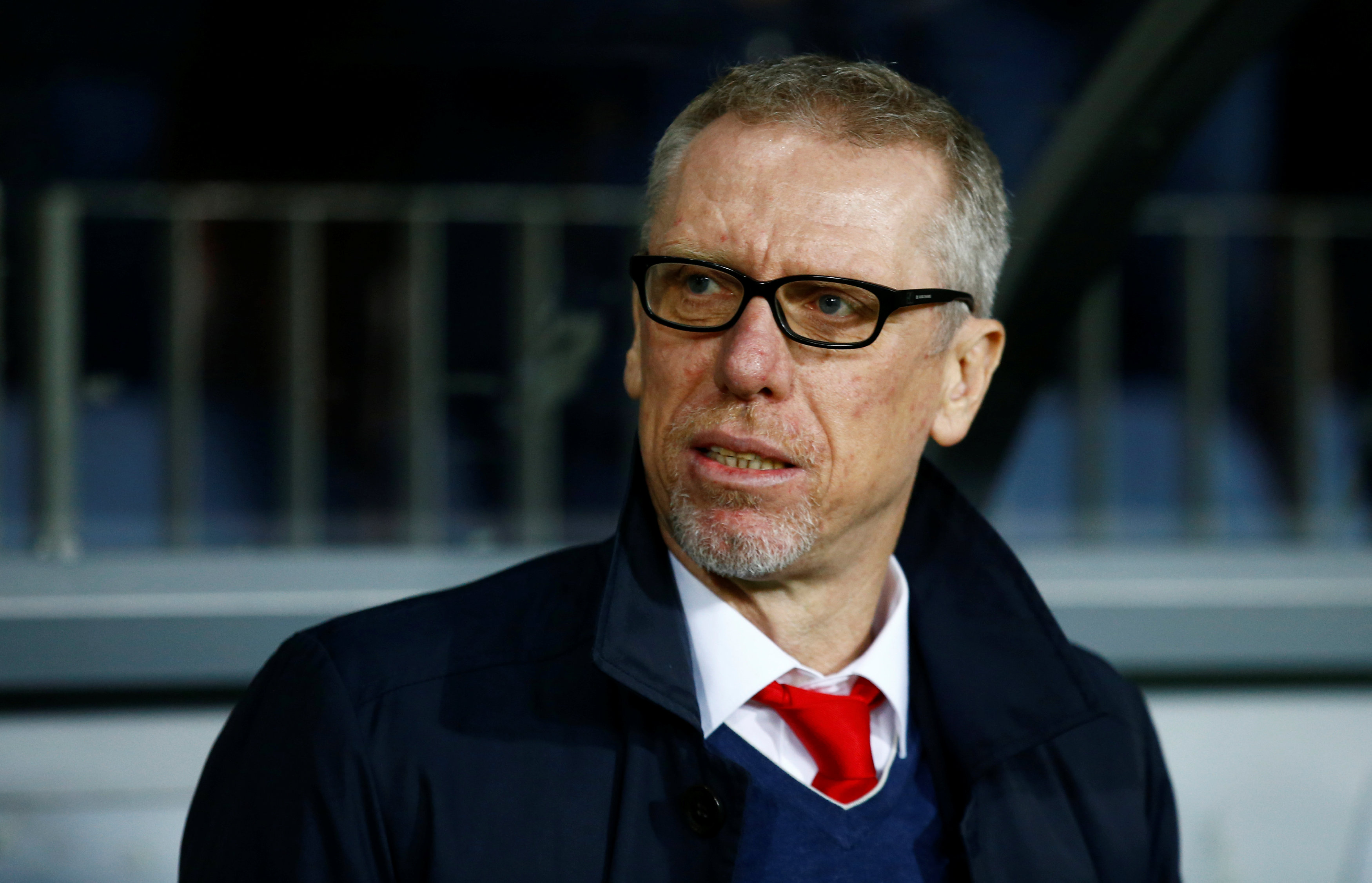 Kris i Köln sätter press på Stöger