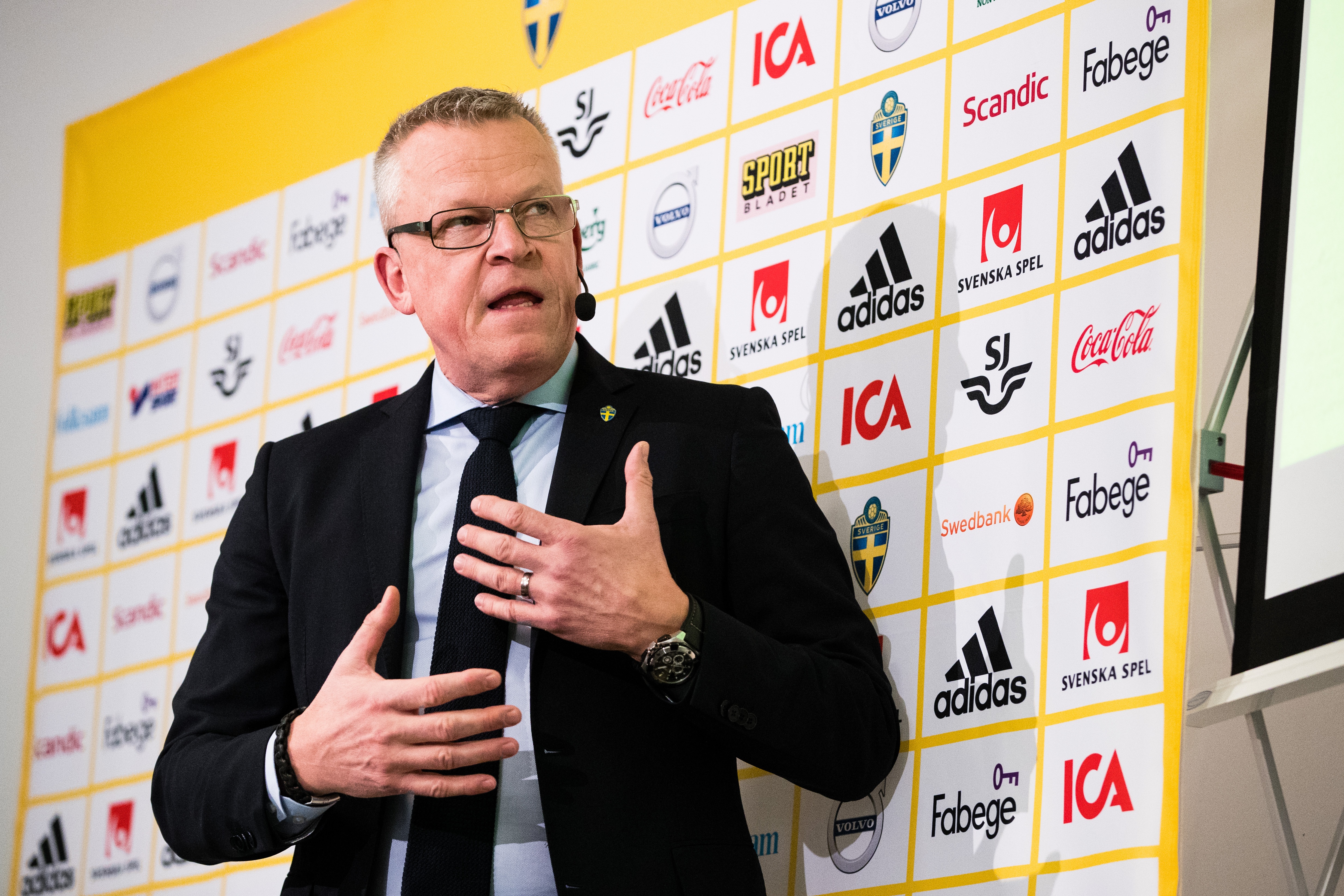 Inga skrällar i Sveriges trupp mot Chile och Rumänien