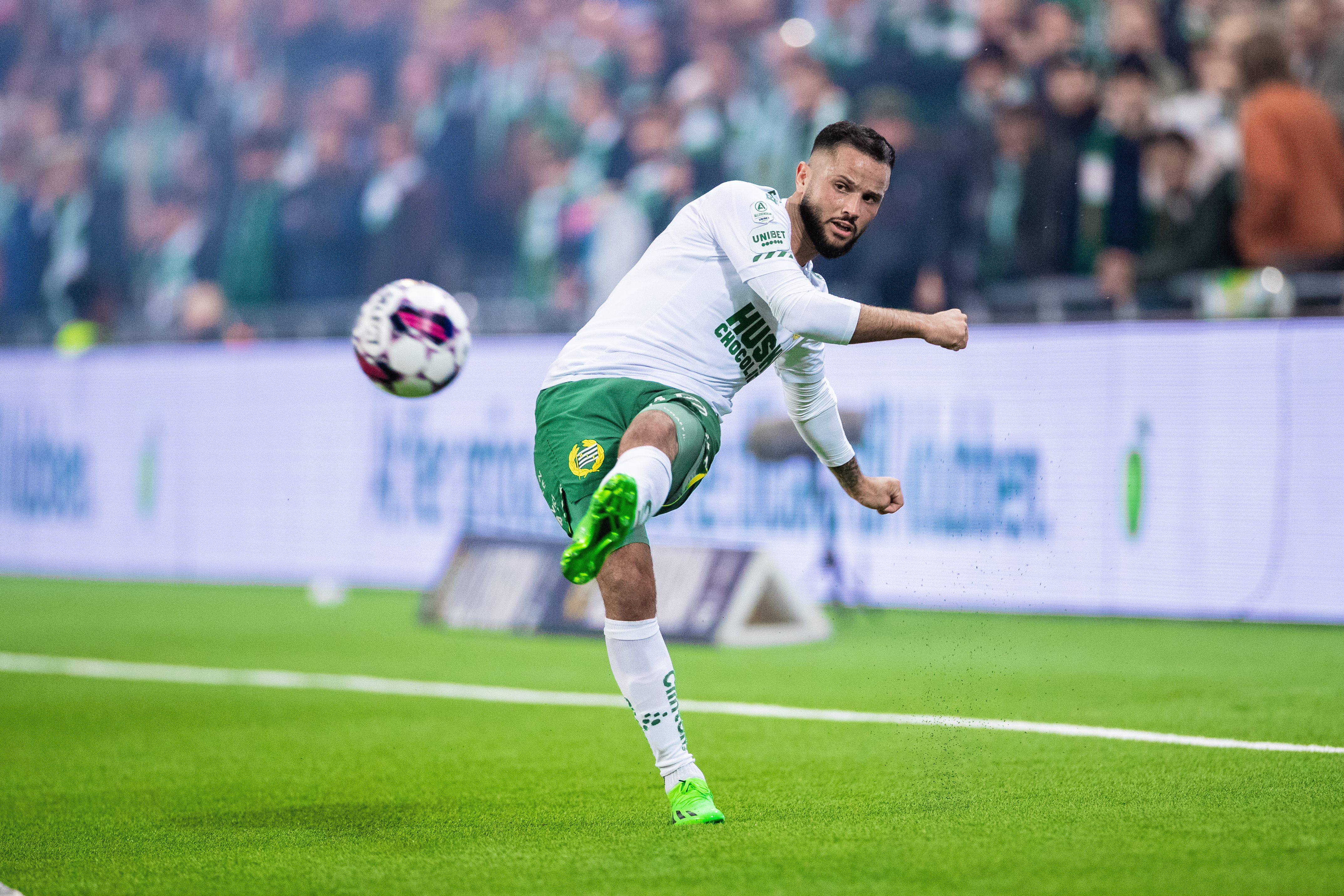 Uppgifter: Tidigare Hammarby-back aktuell för allsvensk klubb