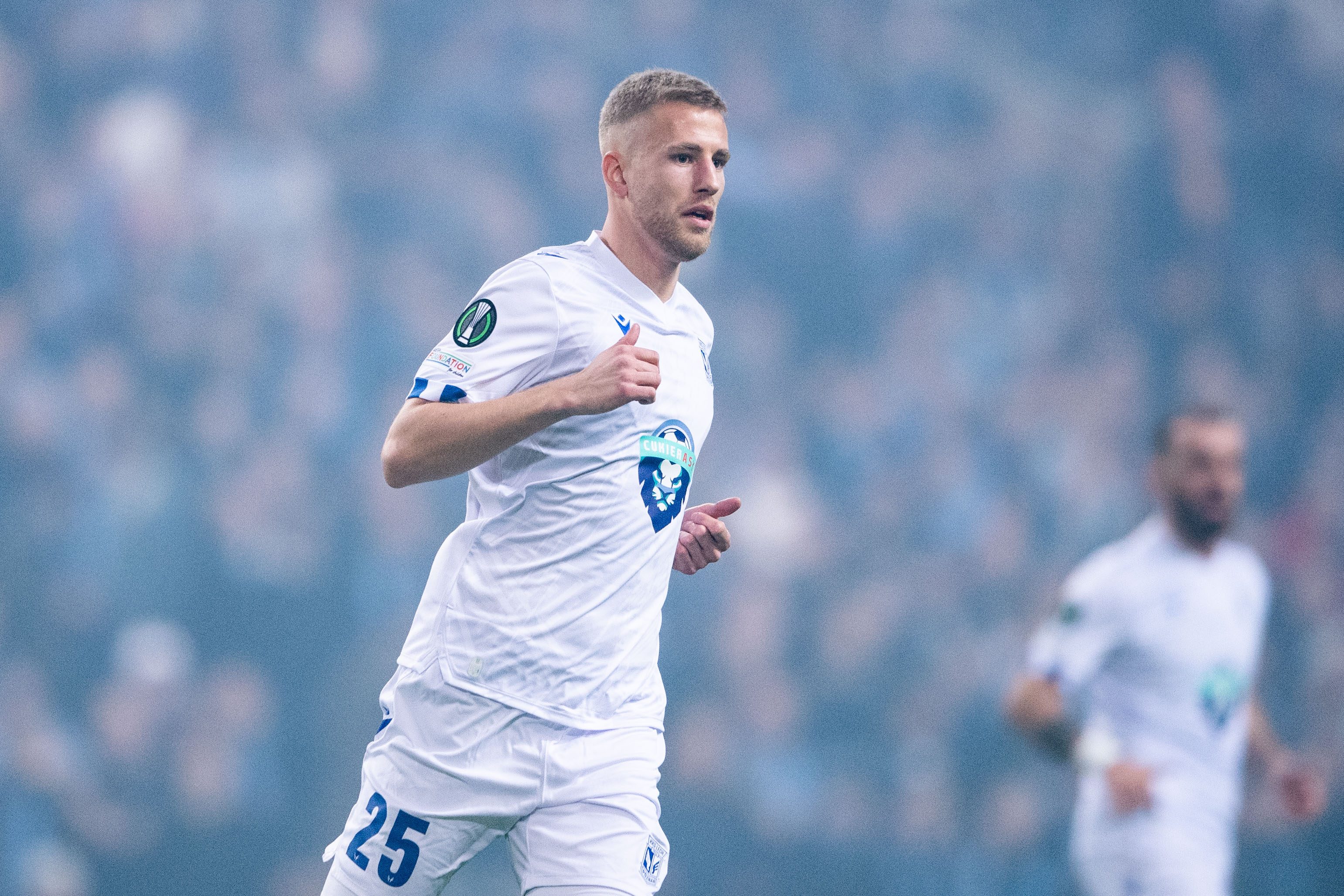 Dagerstål lämnar Lech Poznan