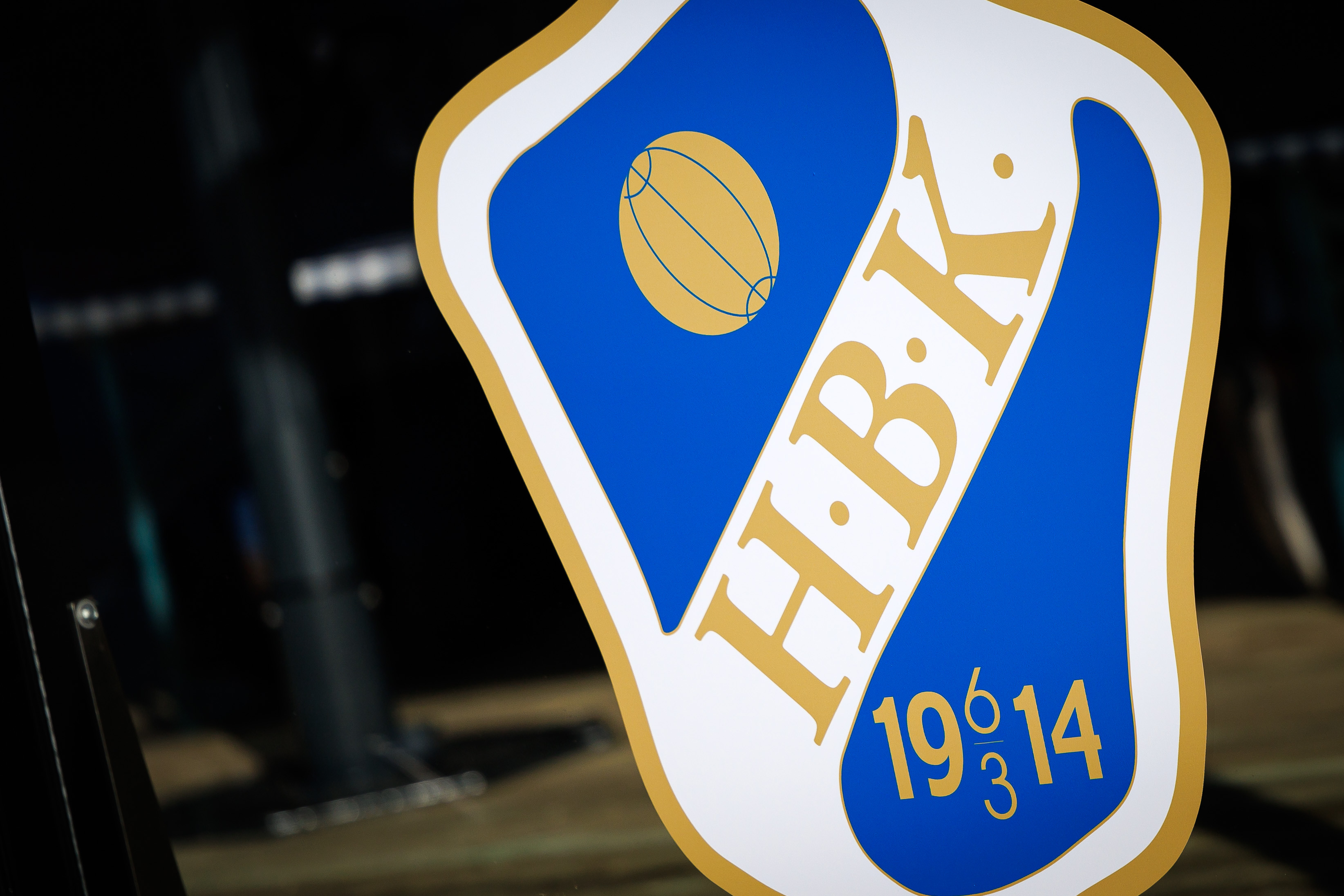 Estnisk mittback klar för HBK