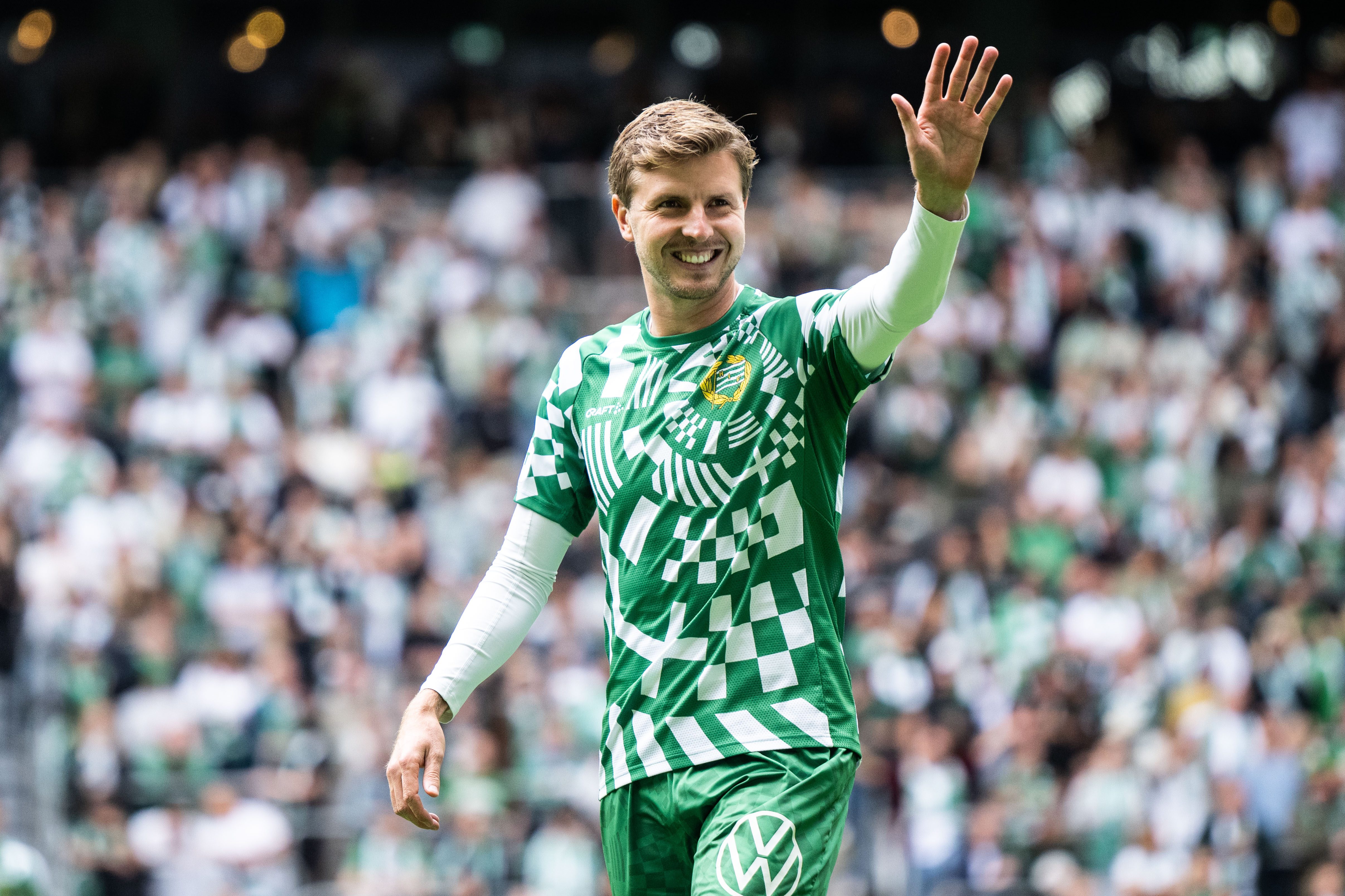 Uppgifter: Joel Nilsson i kontakt med HBK