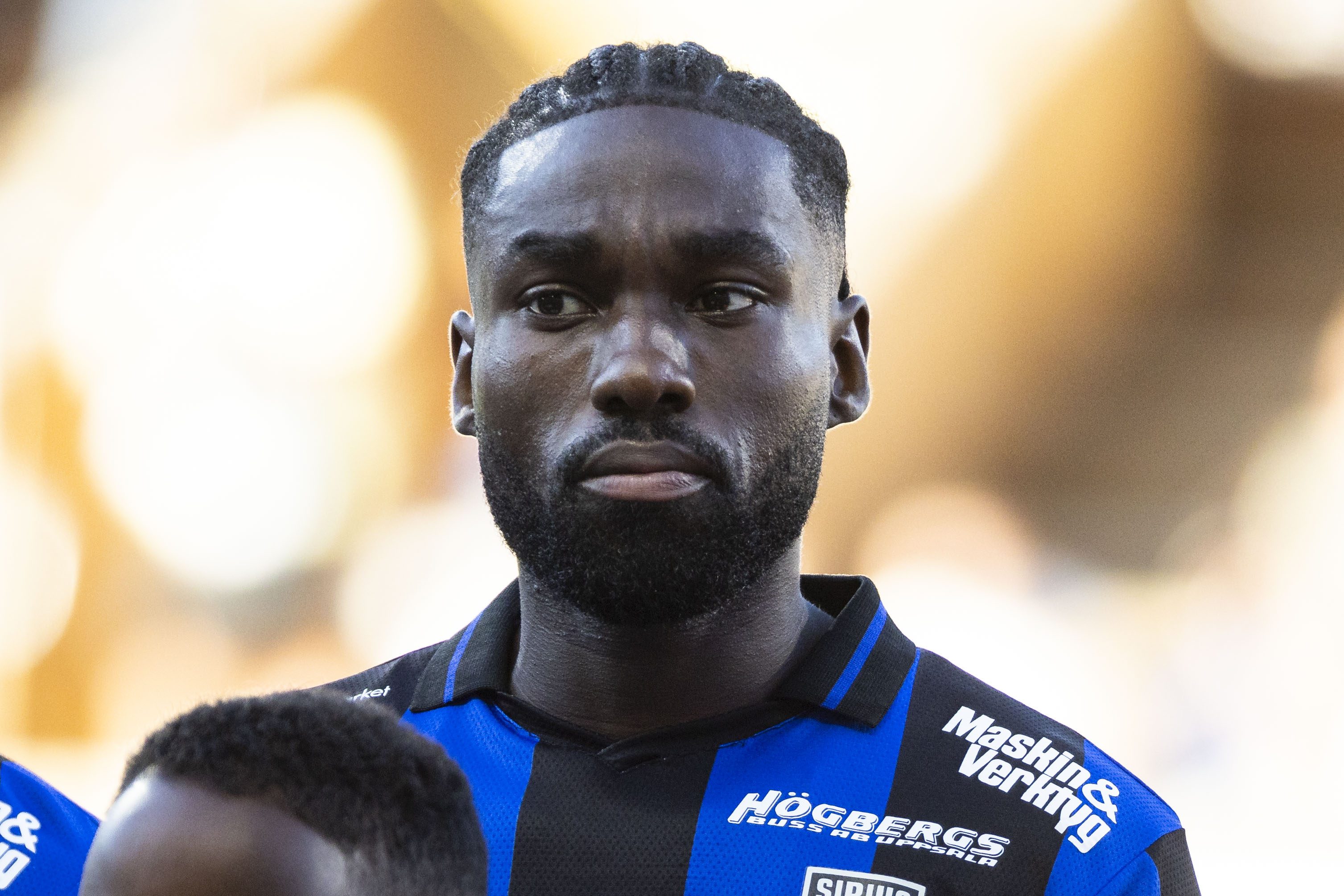 Patrick Nwadike lämnar Sirius