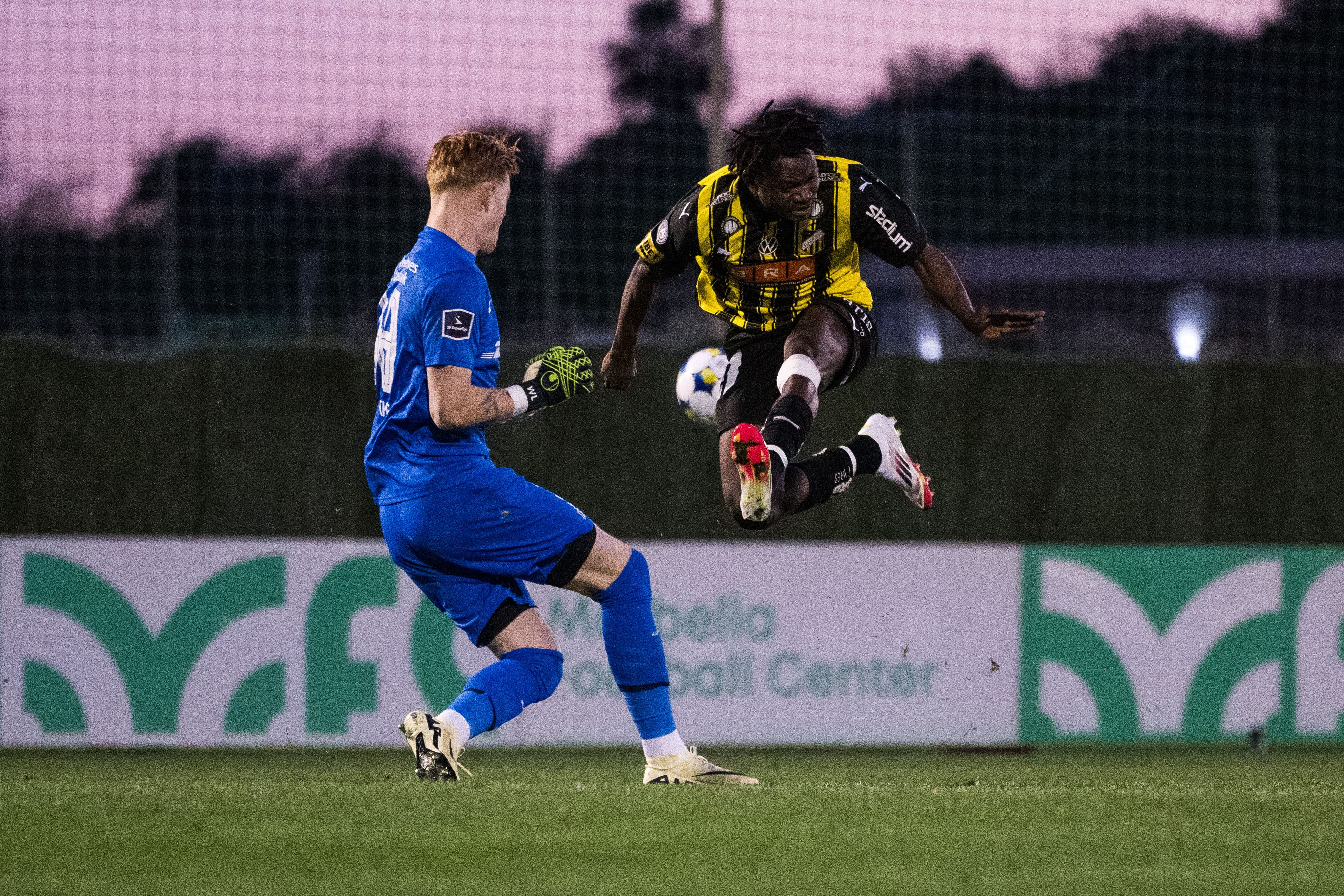 Uppgifter: HBK lånar dansk målvakt