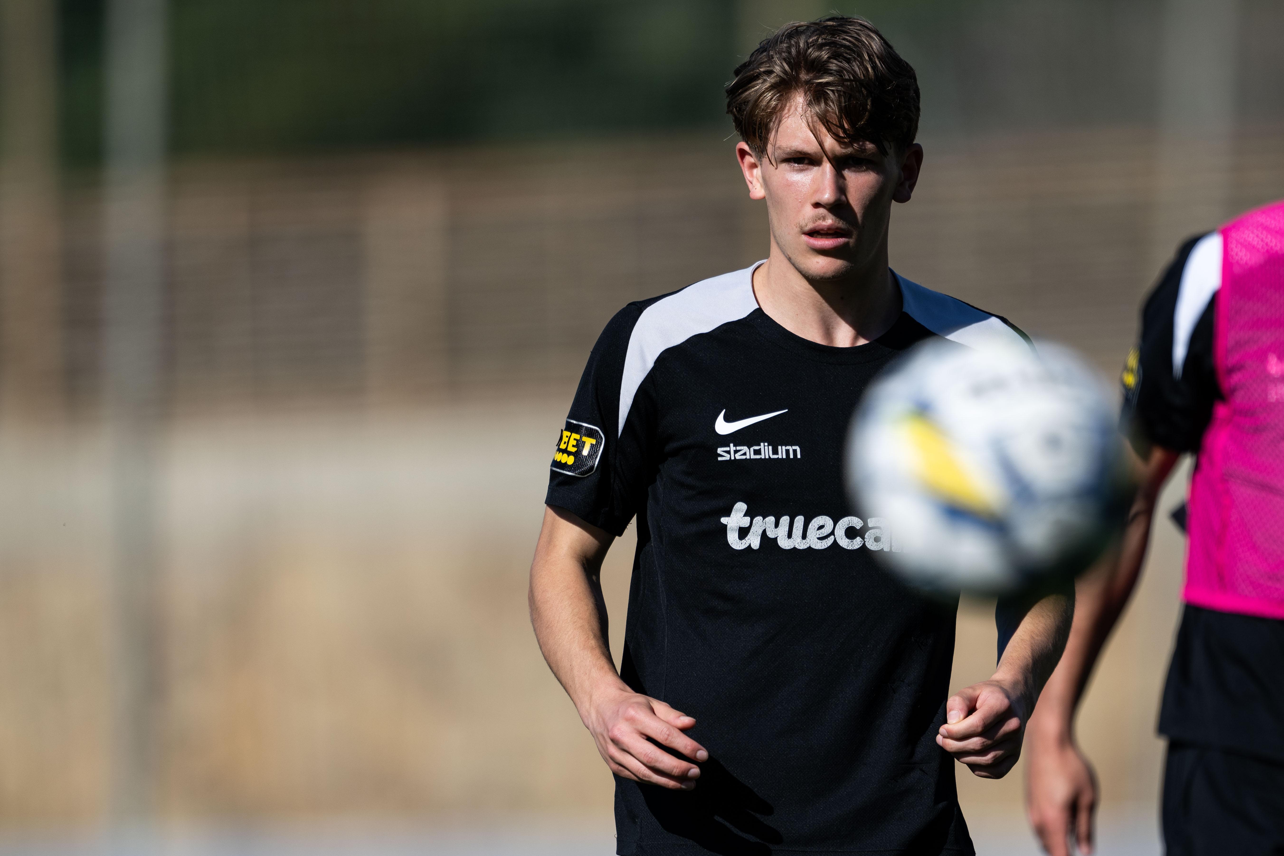 Stoch Rydell lämnar på lån