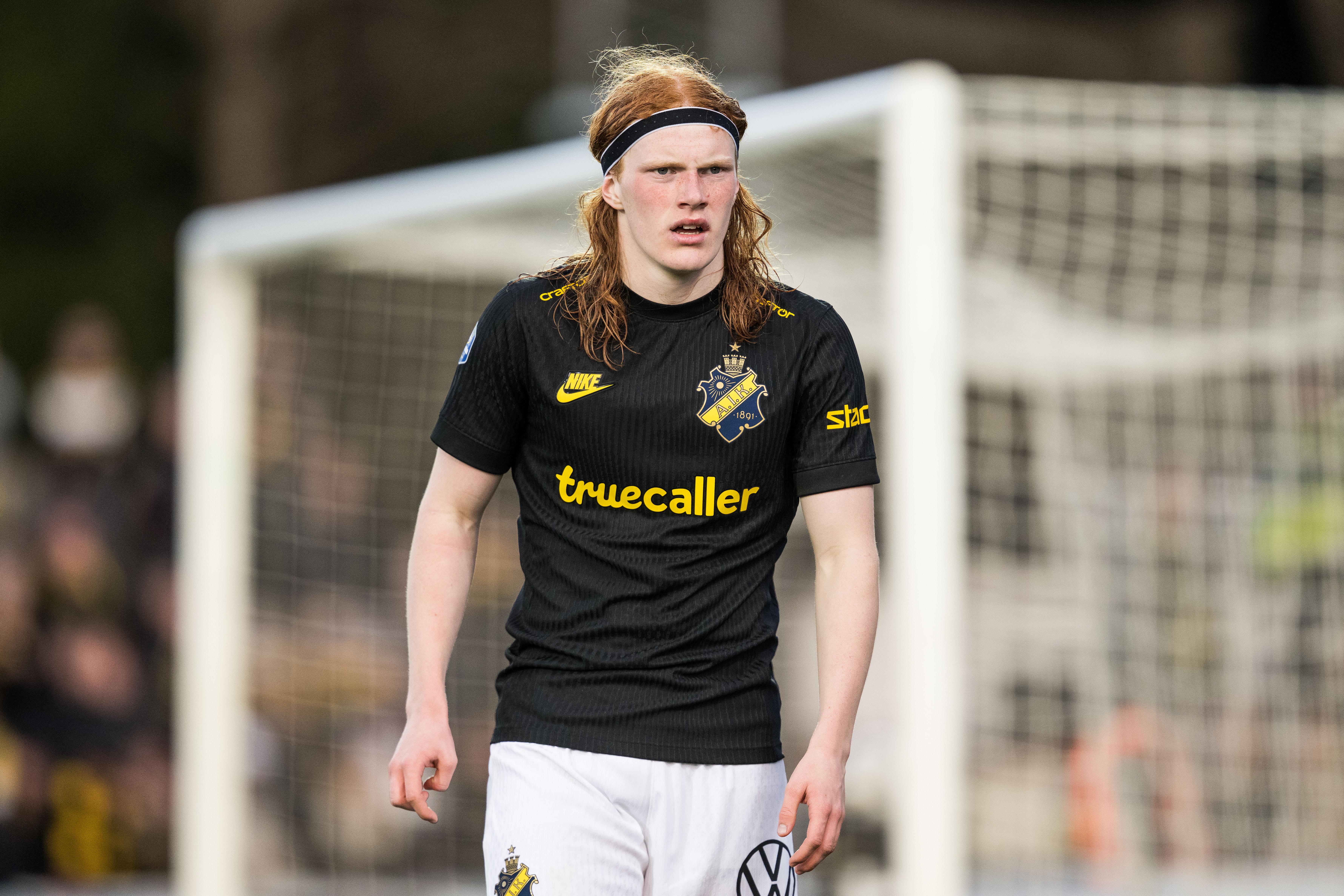 Elvis van der Laan lämnar AIK