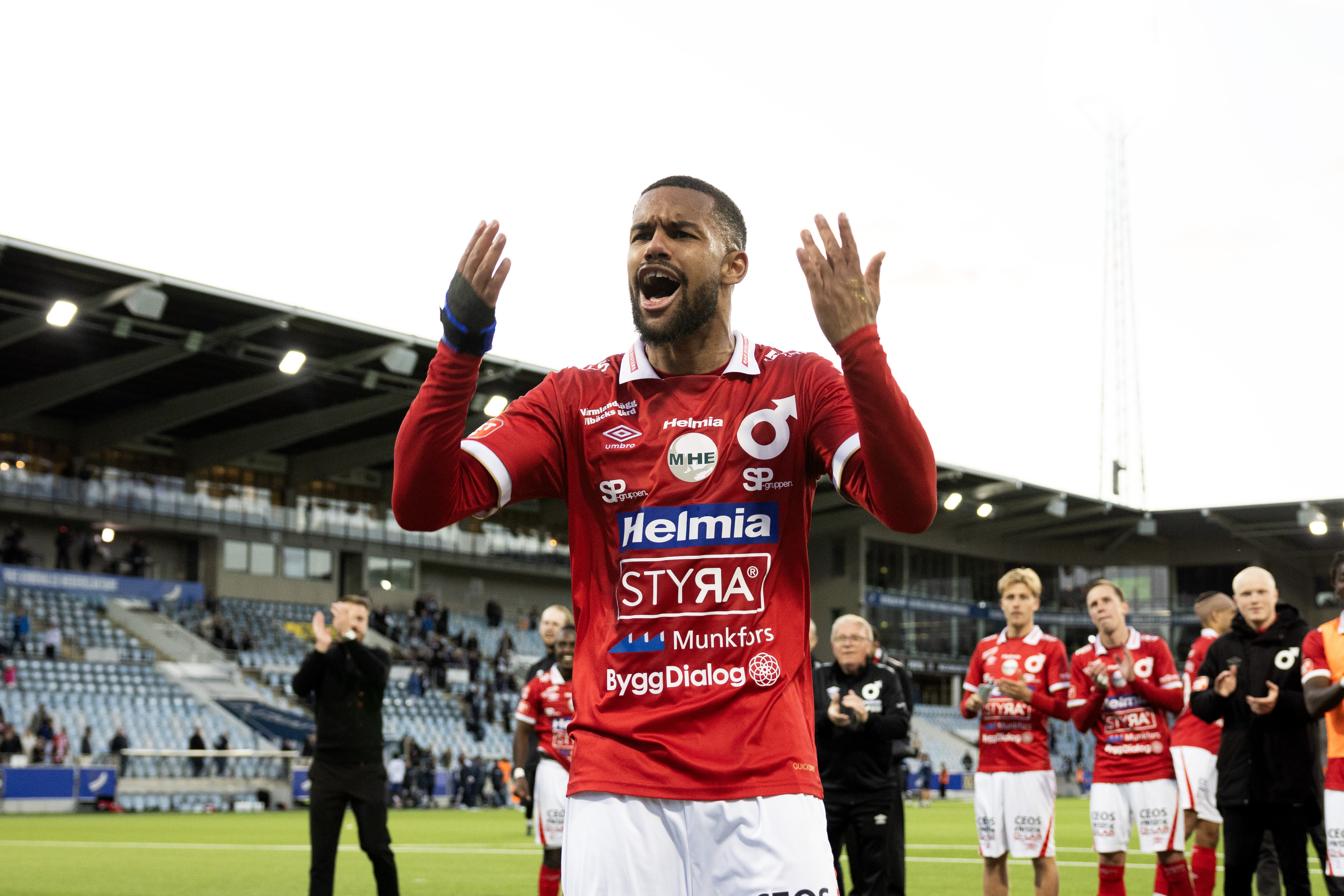 Officiellt: Leon Hien till Djurgården