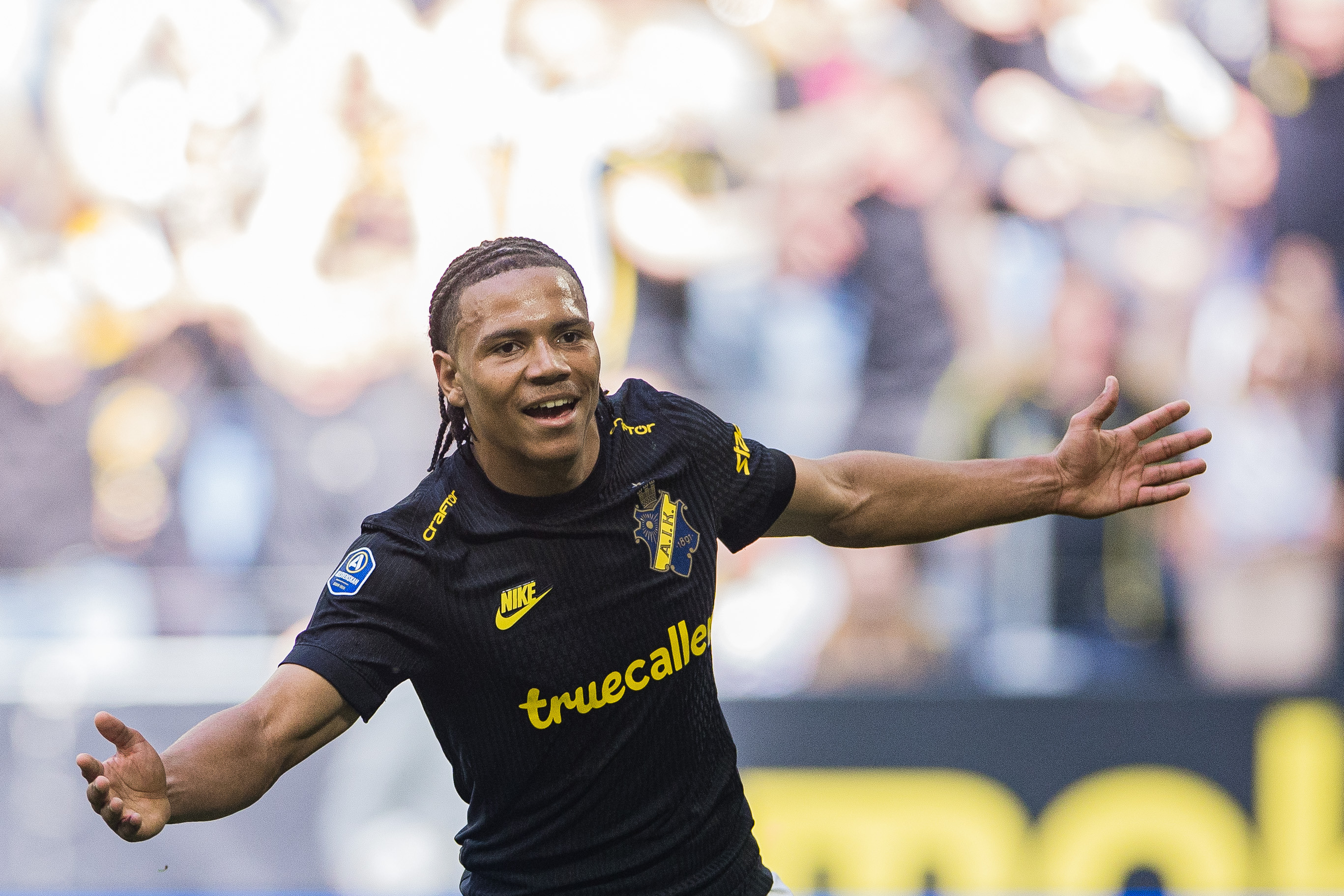 A-lagskontrakt för AIK-talang