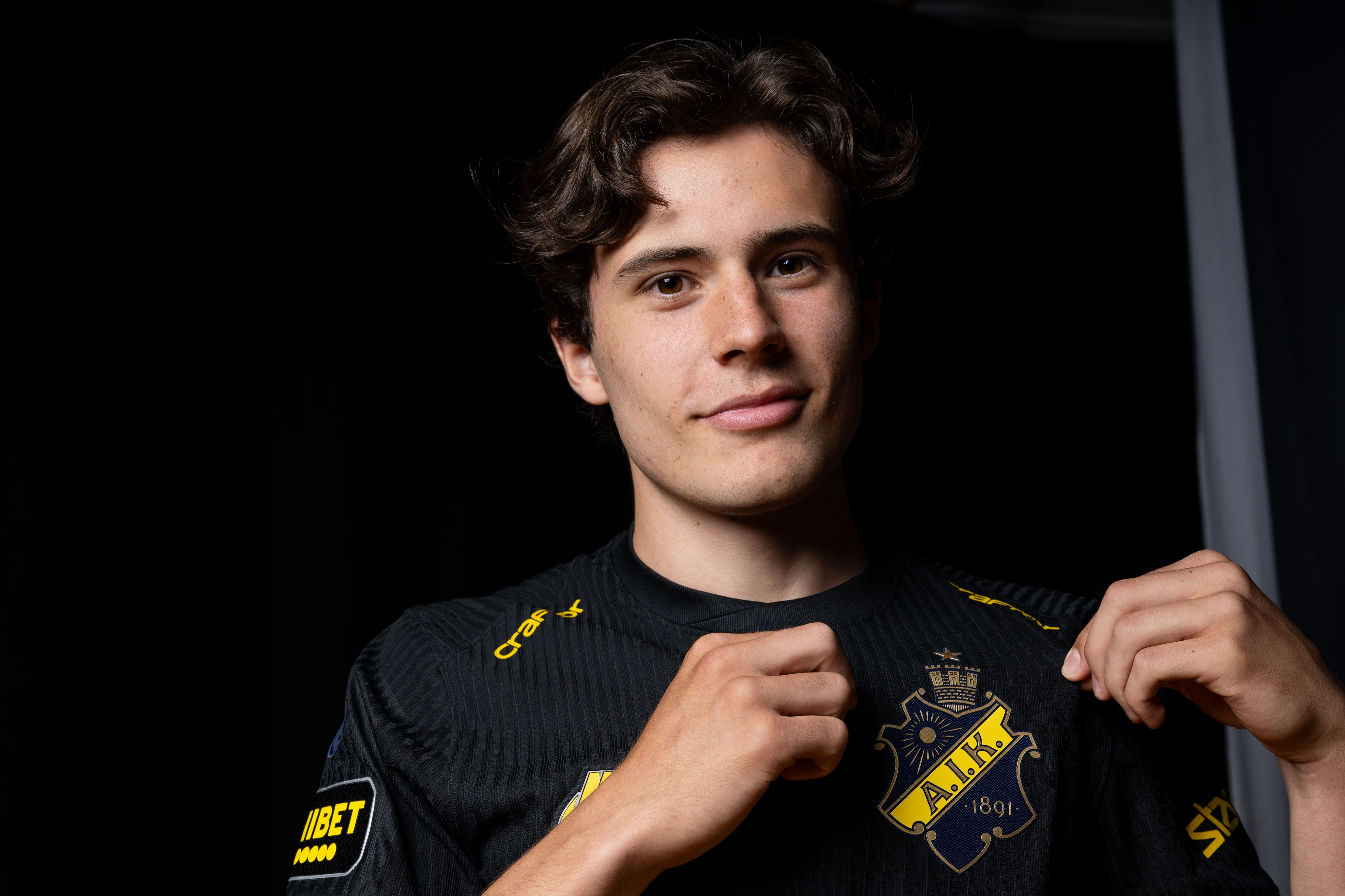 Uppgifter: Lecce jagar AIK-talang