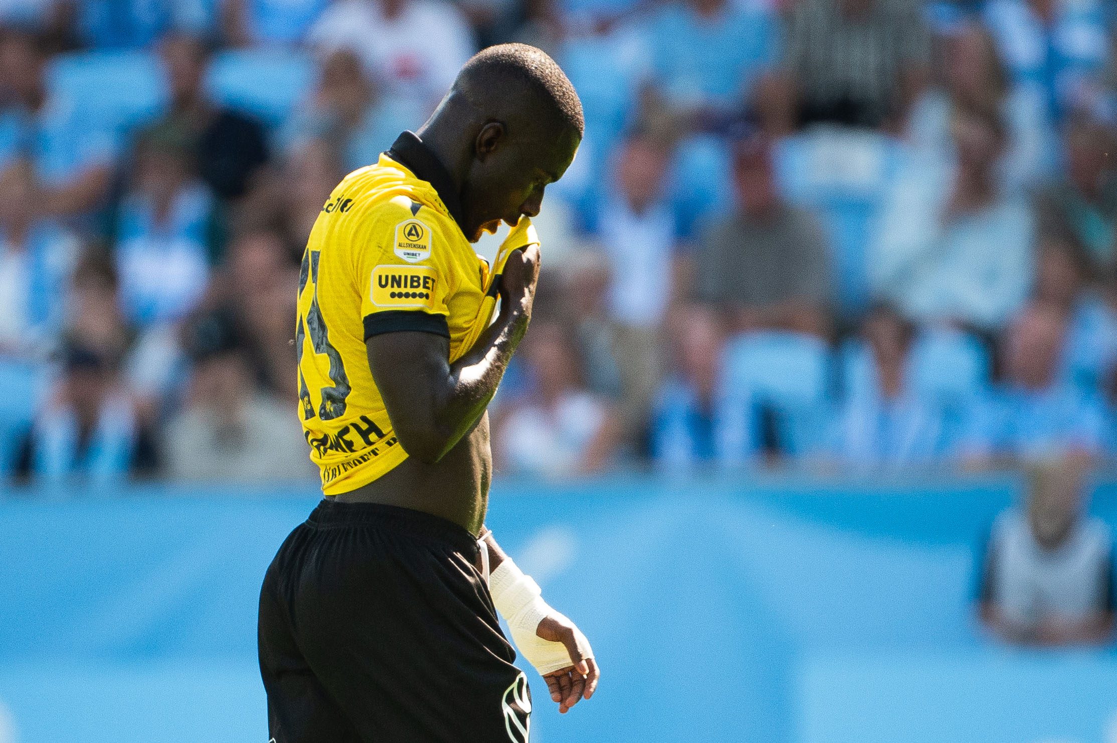 Manneh-övergång spricker