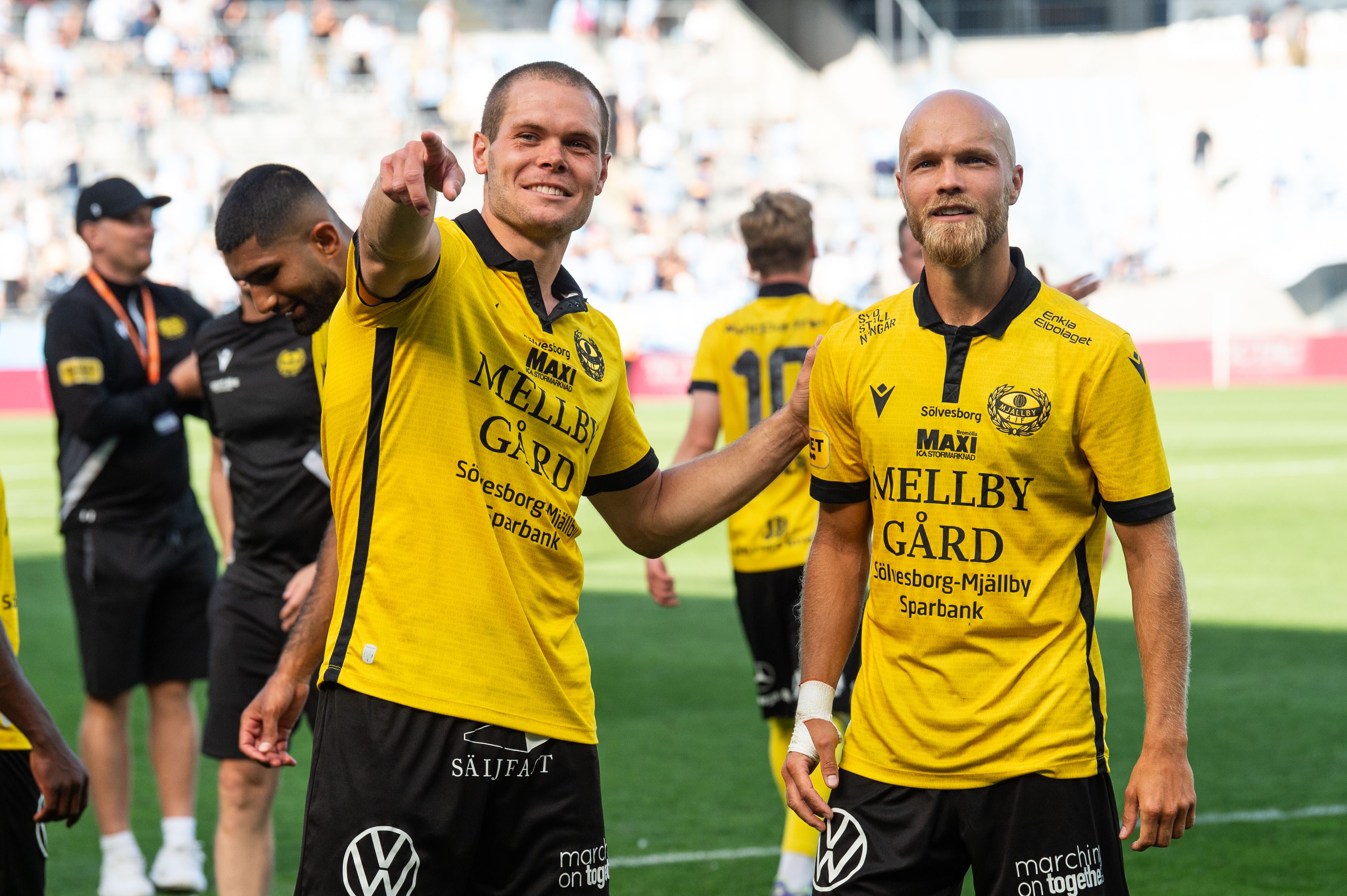 Officiellt: Trotjänarna förlänger kontrakten