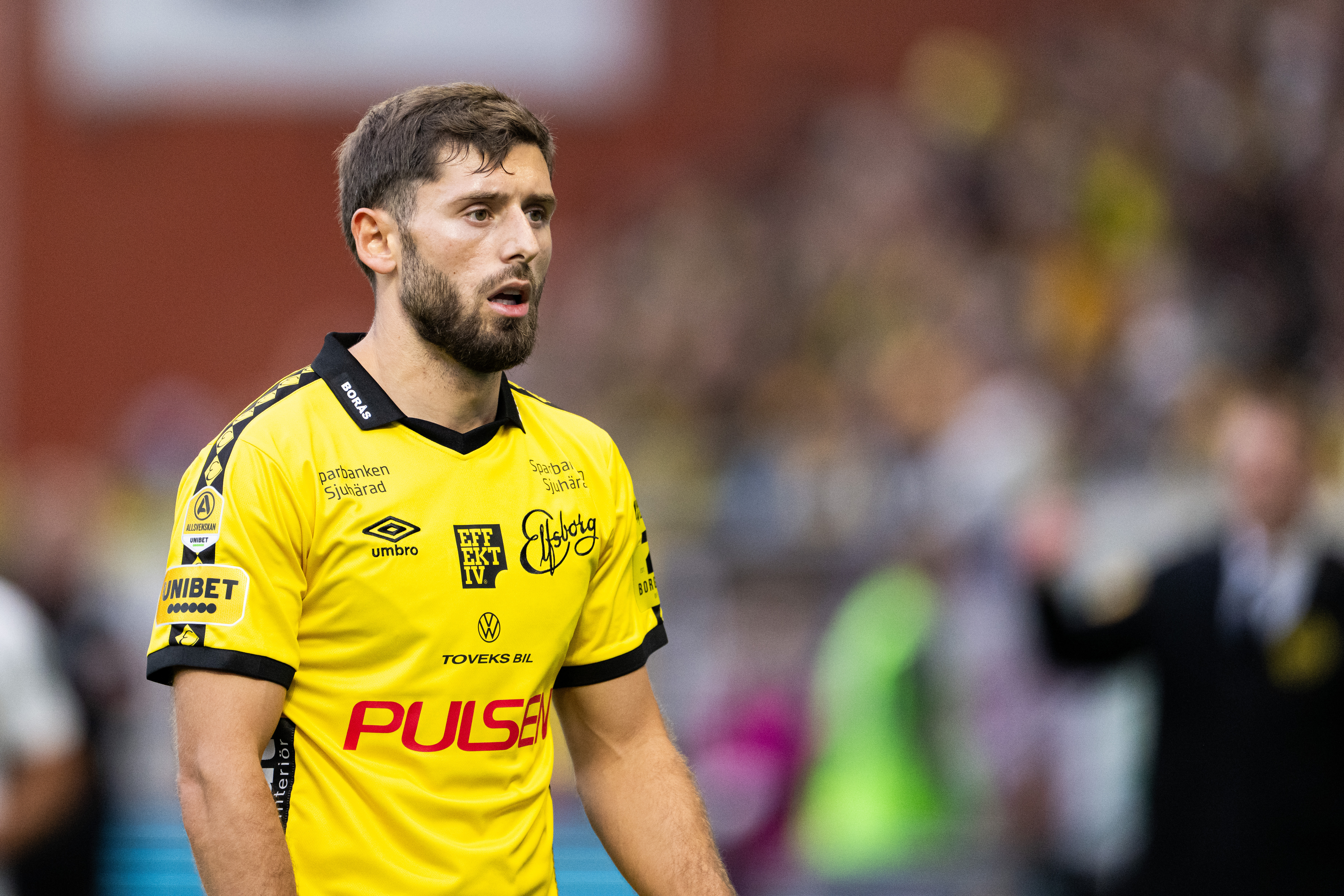 Uppgifter: Saudisk klubb ute efter Zeneli