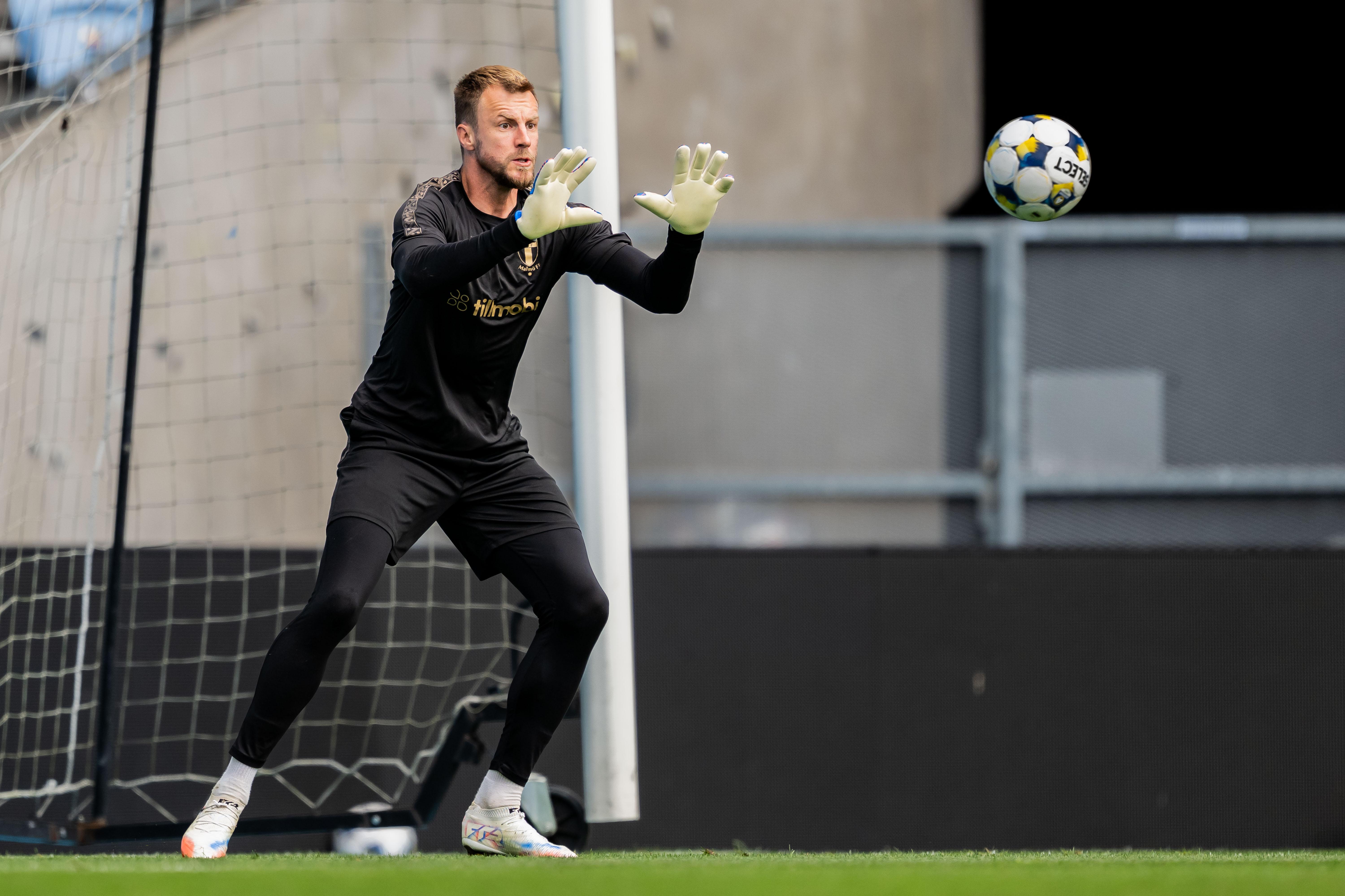 Ricardo Friedrich lämnar på lån till HJK