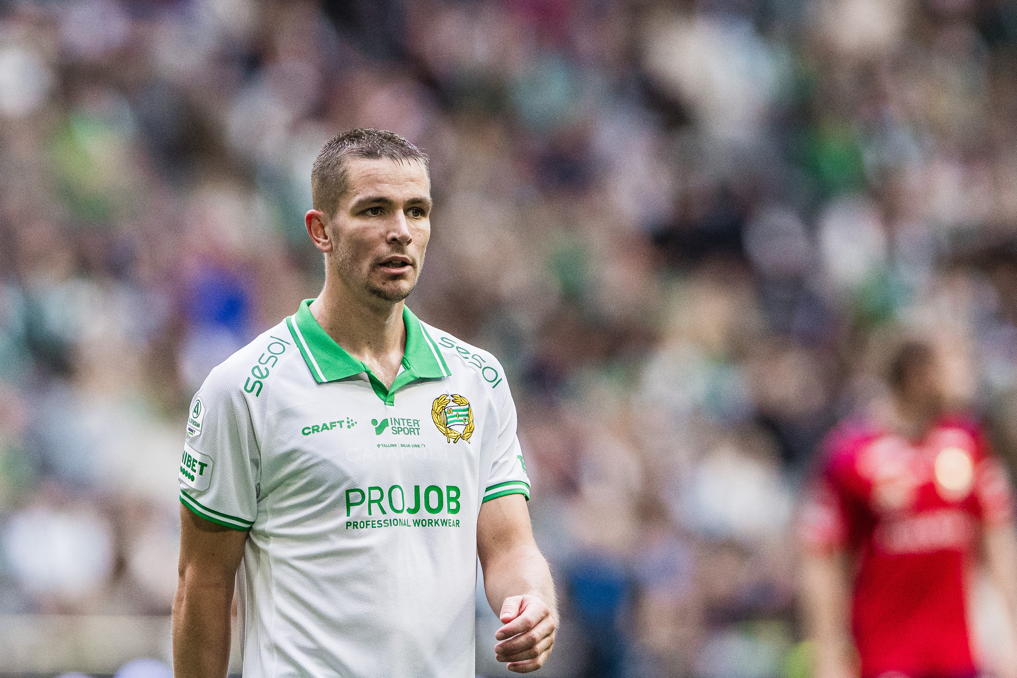 Uppgifter: Konkurrent jagar Johansson-Schellhas