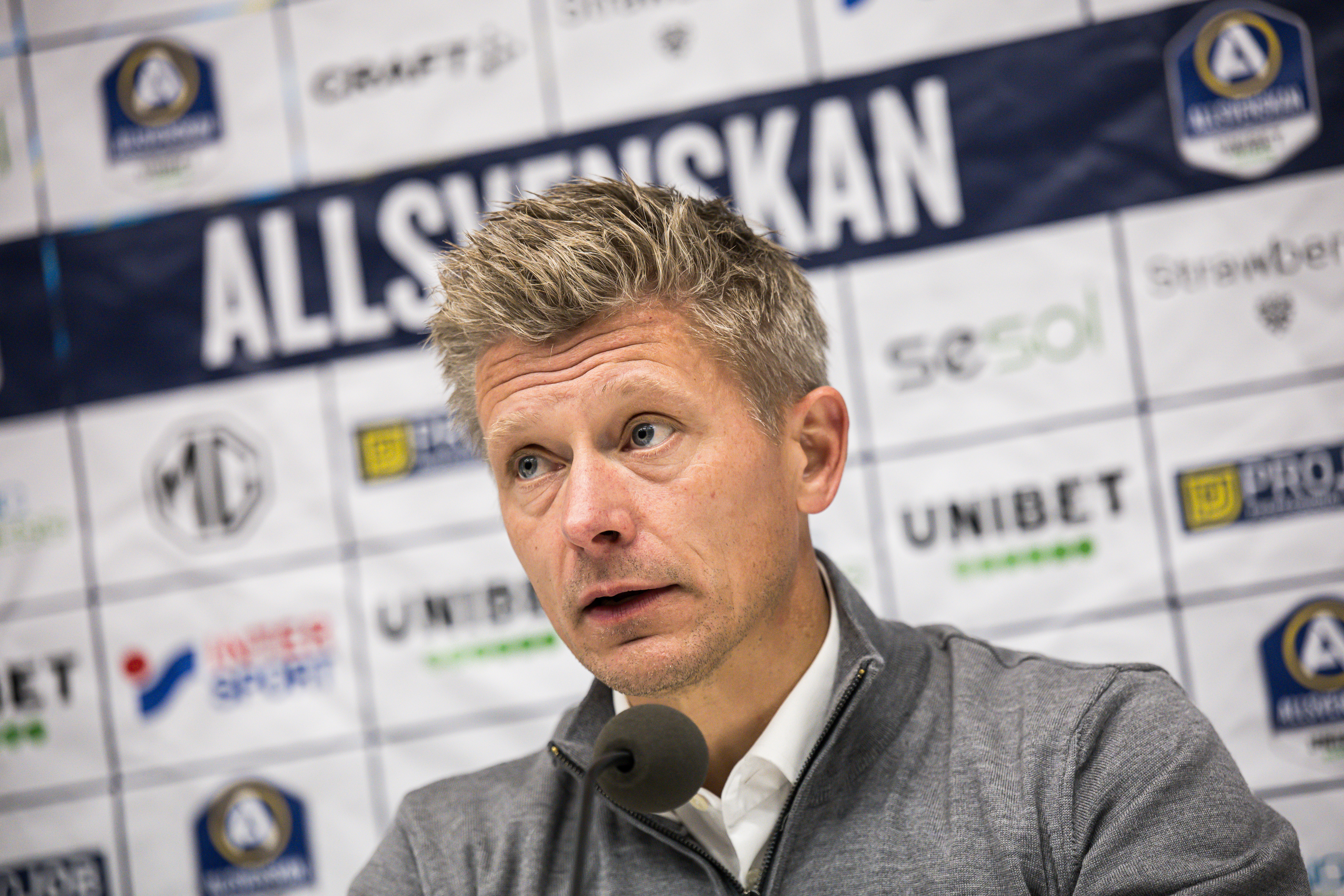 Tränarrockad på gång i AIK