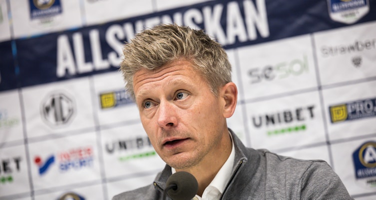 Pressat kring Mikkjal Thomassen