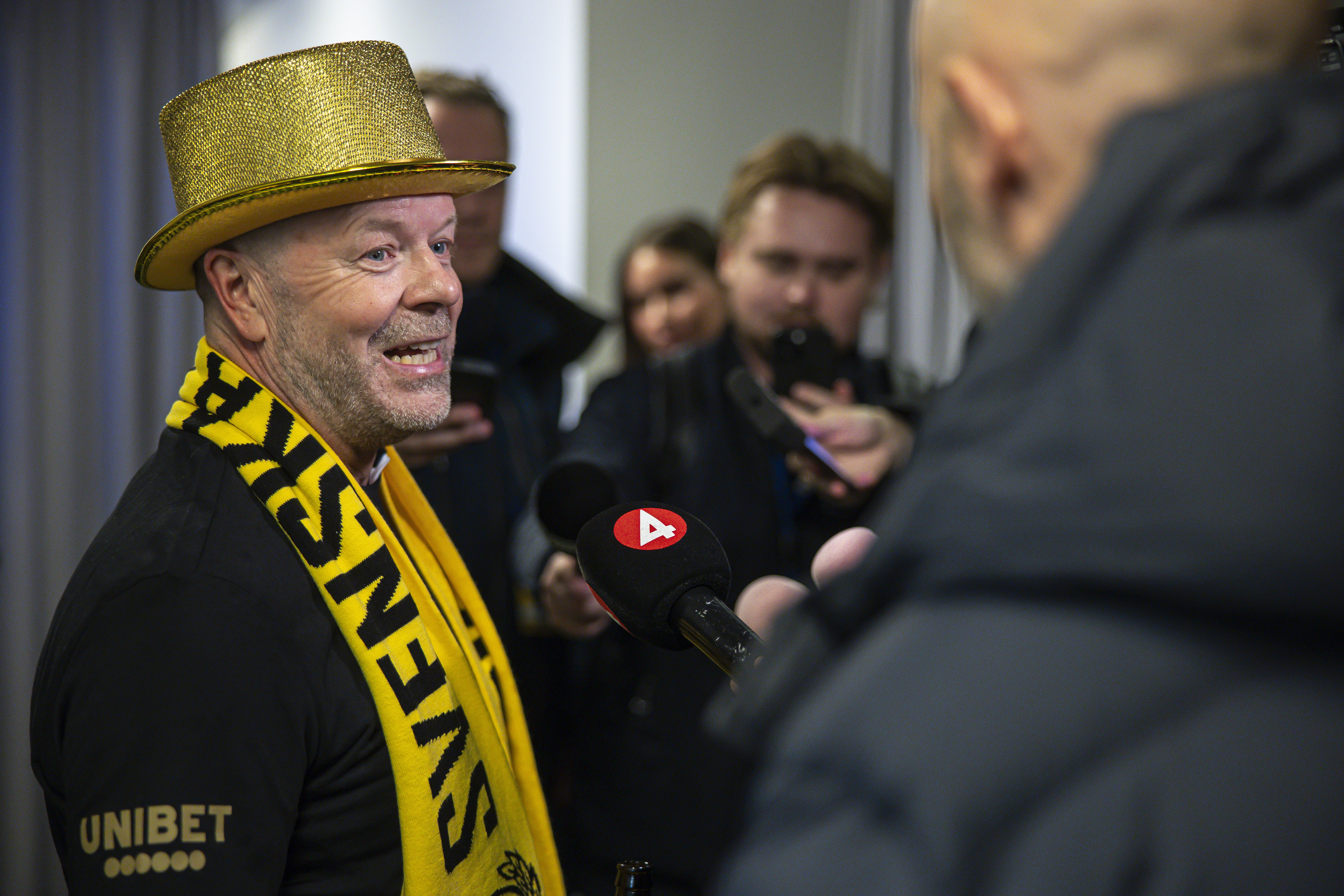 Uppgifter: Guldtränaren kan lämna