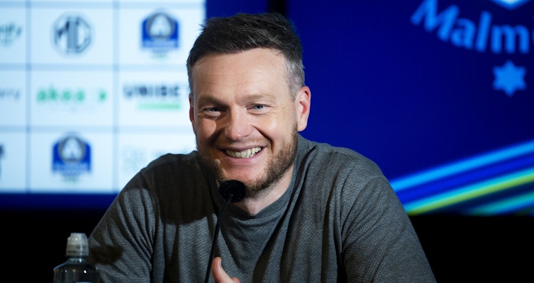 Hellbergs vändning - väljer toppklubb i Championship