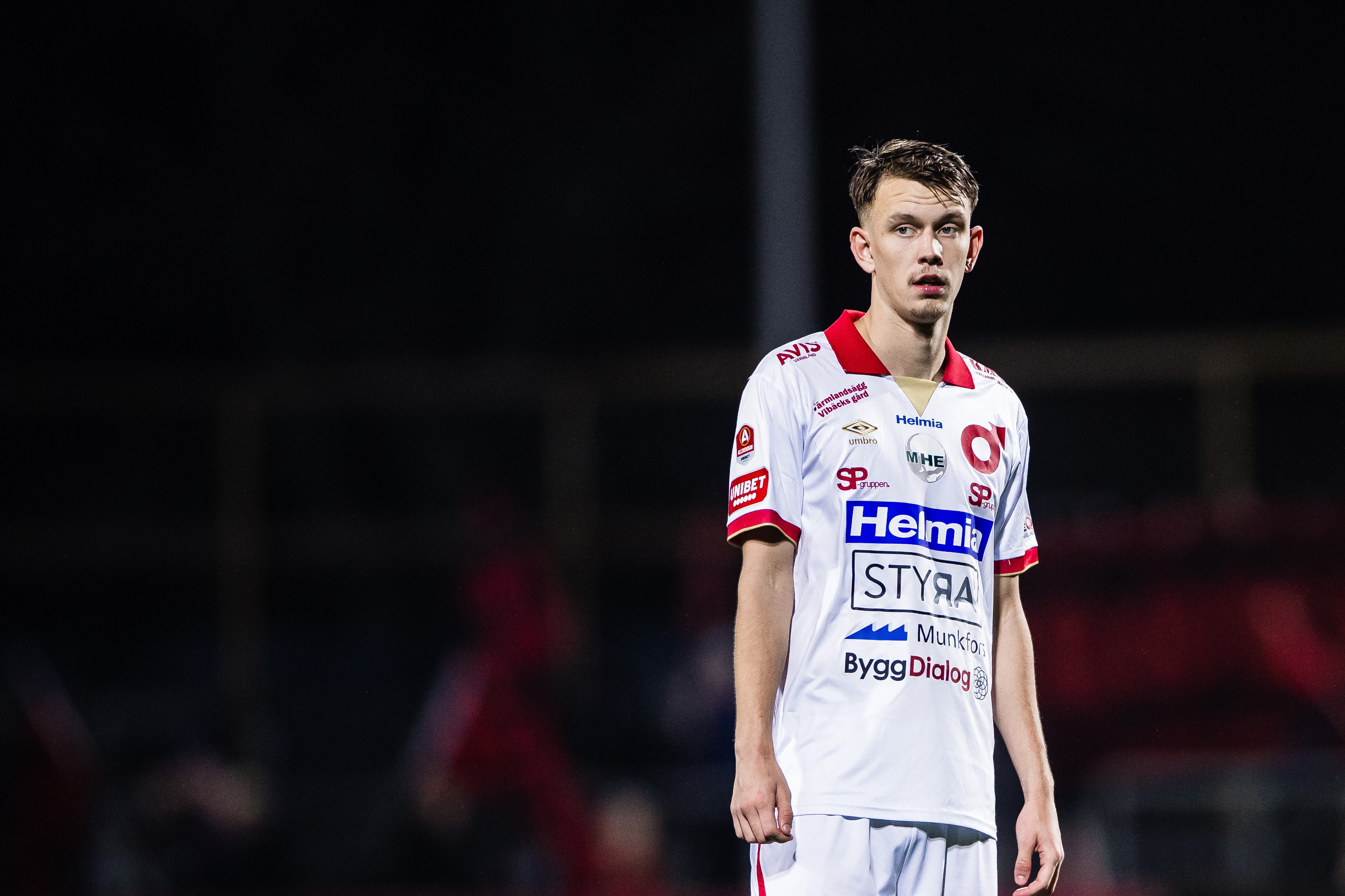 Officiellt: Kazper Karlsson blir kvar i Degerfors på lån