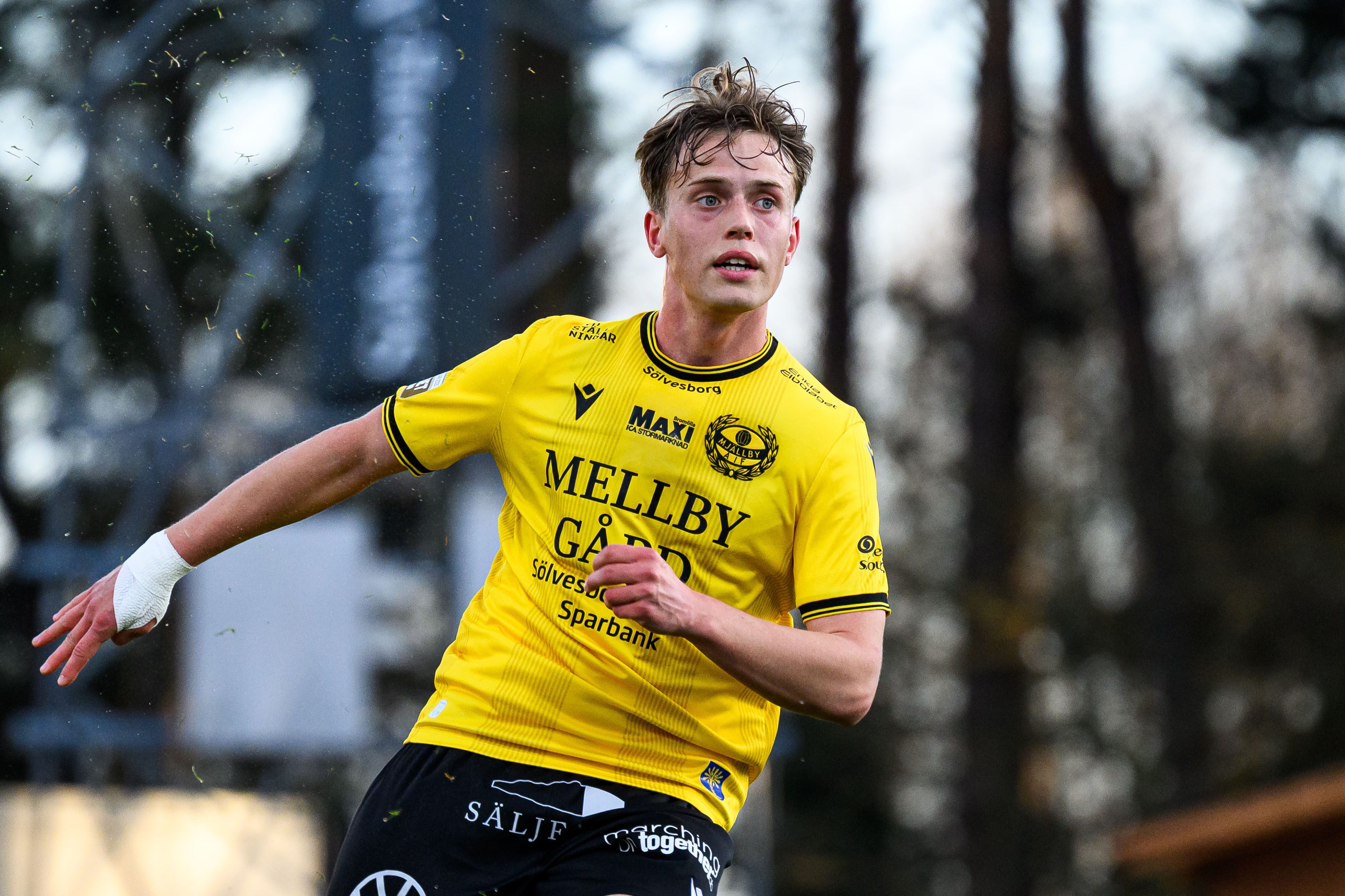 Uppgifter: Mittfältare lämnar för schweizisk toppklubb