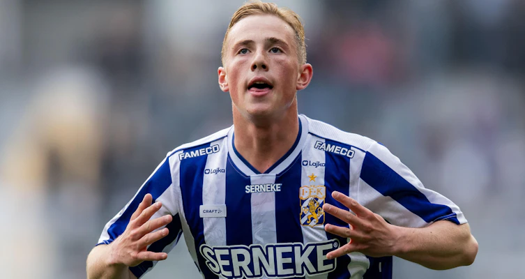 Uppgifter: Stortalangen klar för fransk klubb