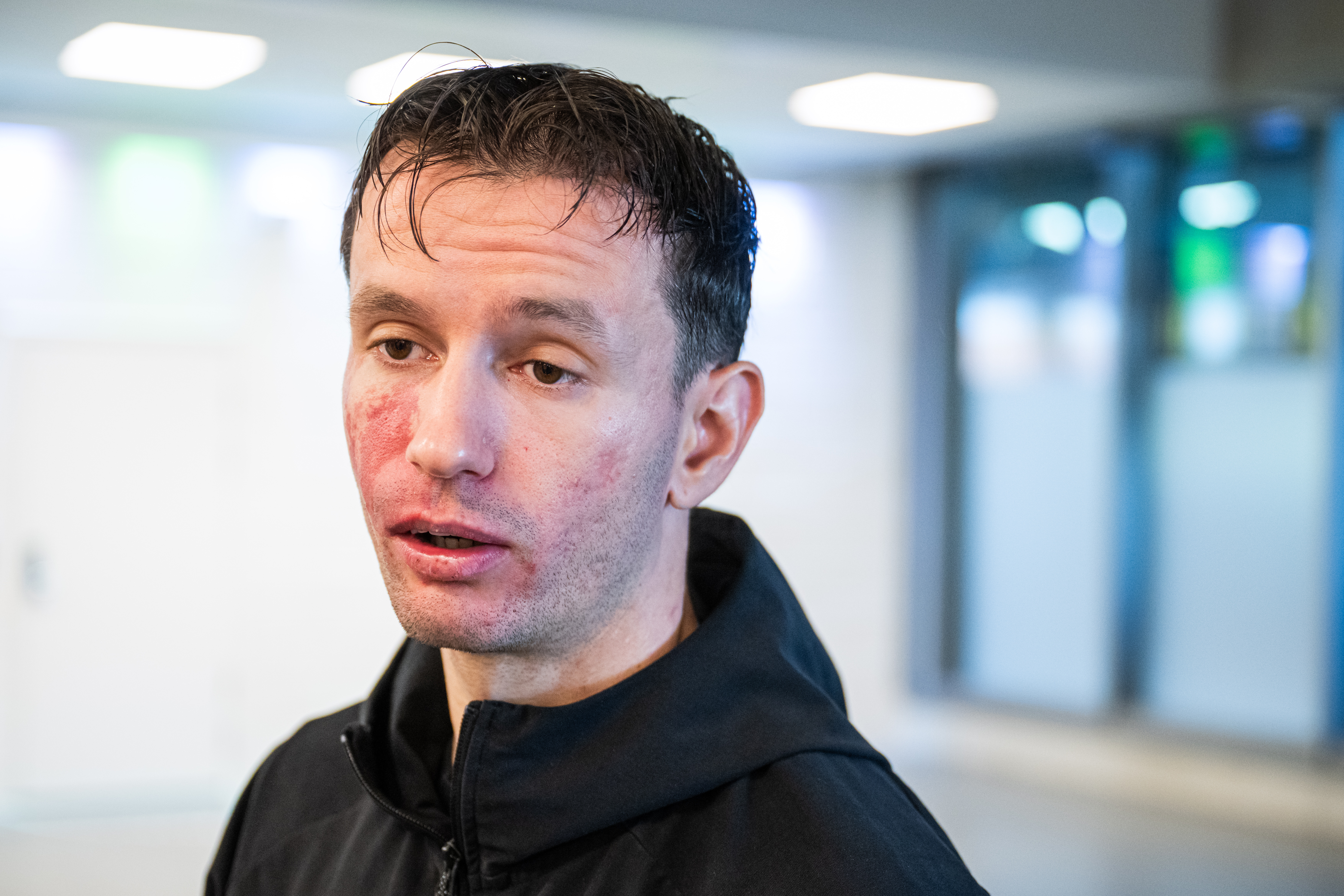 Stjärnmittfältaren avslöjar i sändning - på väg bort