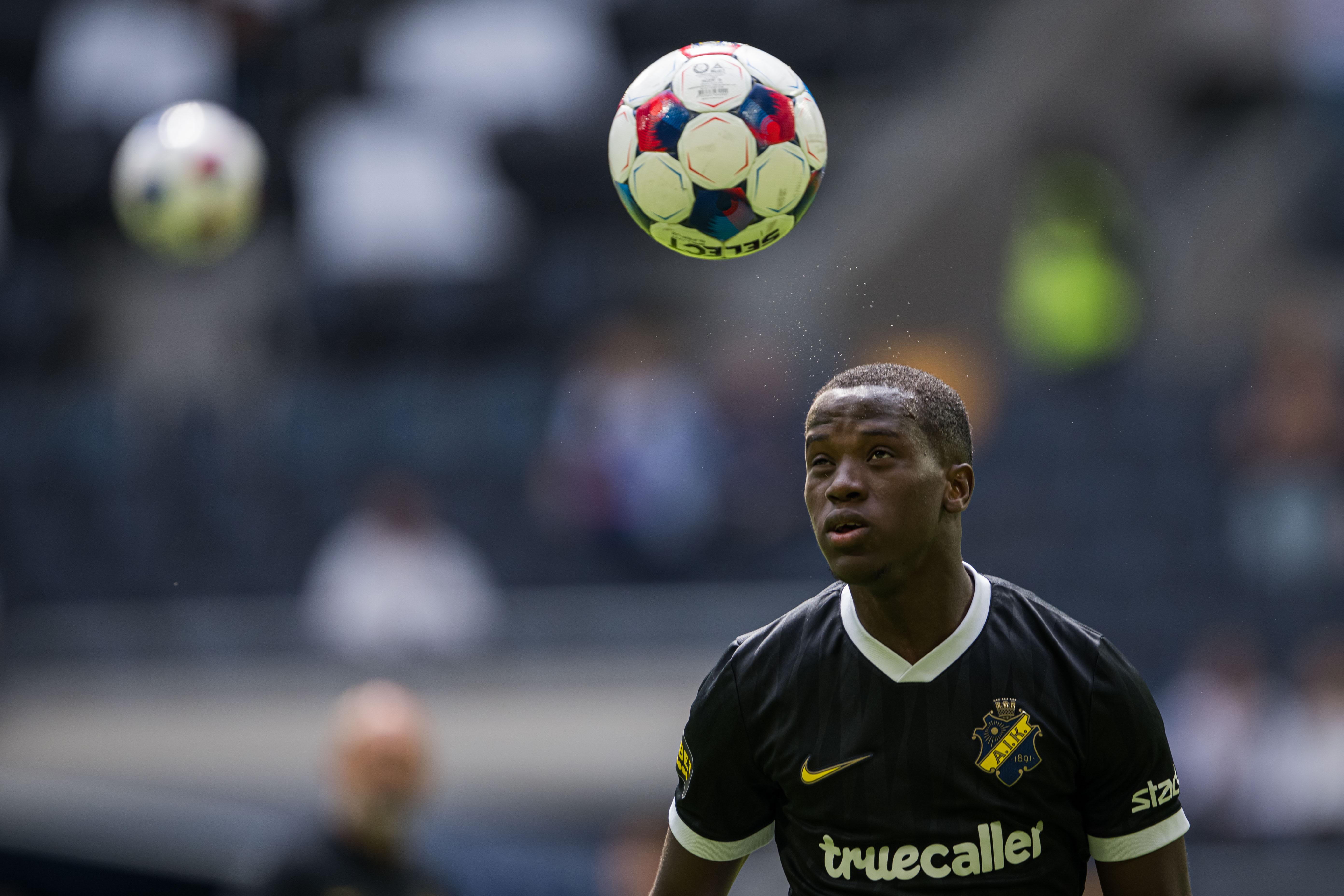 Klart: AIK förlänger med talangen