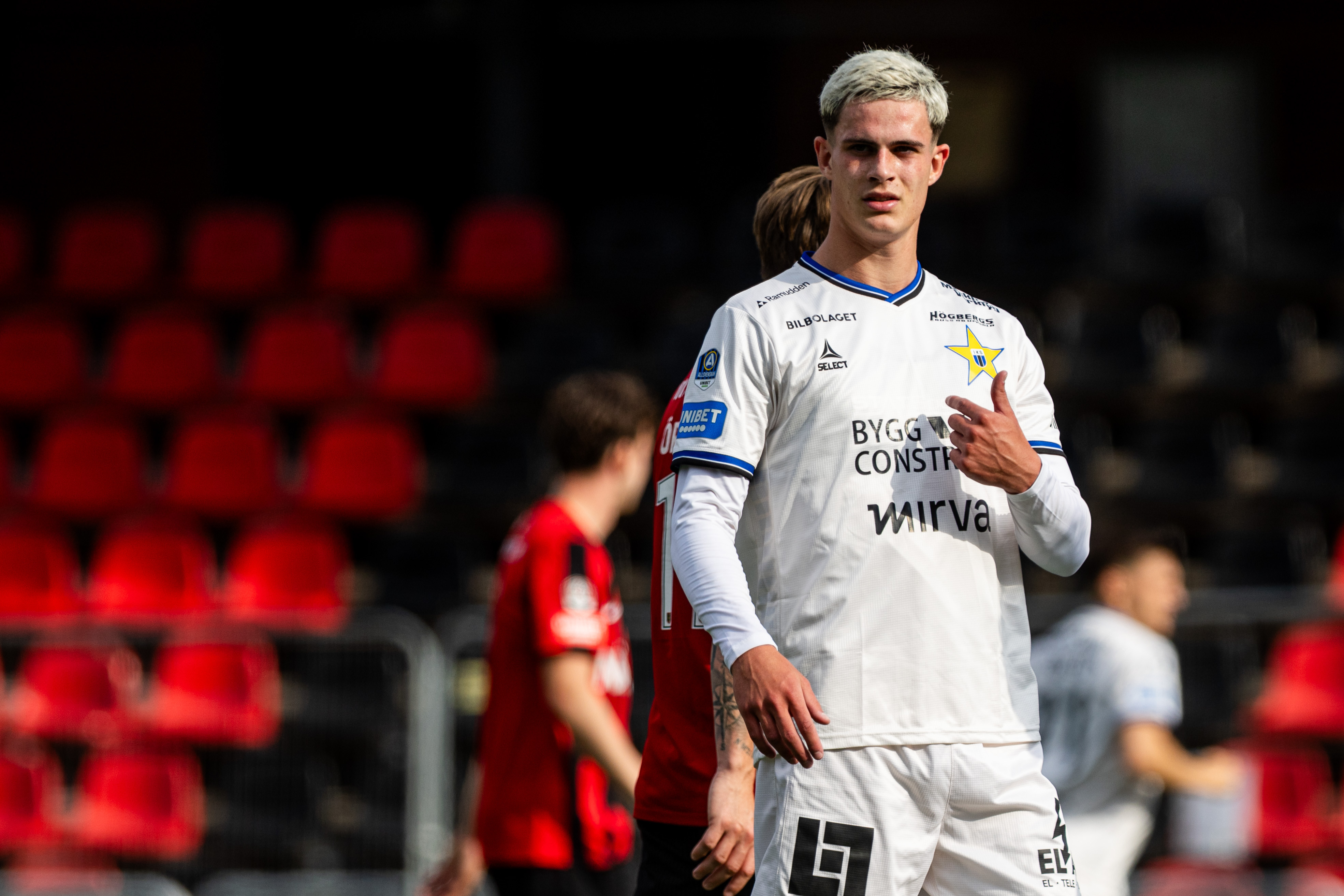 Uppgifter: Skyttekungen lämnar för spansk klubb