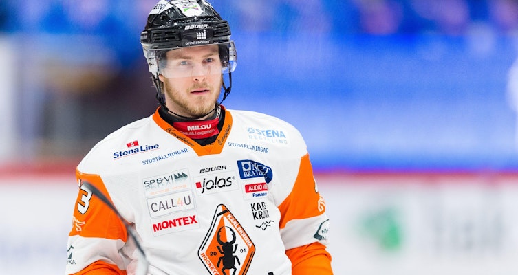 Bobbo Petersson blir kvar i SHL