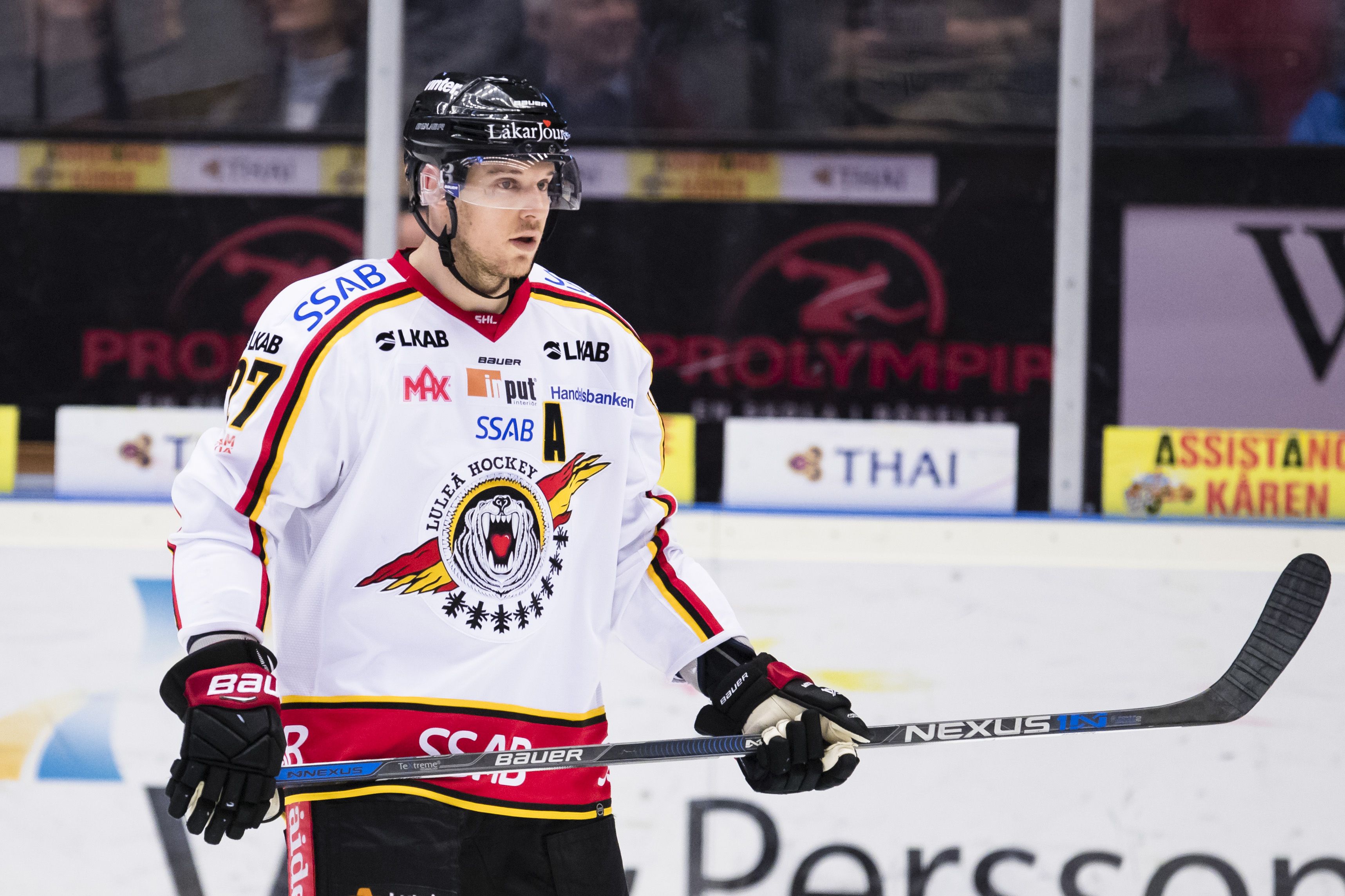 Två namnkunniga spelare till Modo