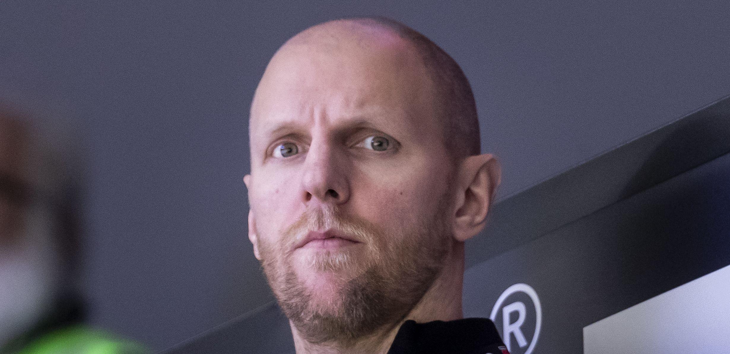 SHL-klubben förändrar i båset