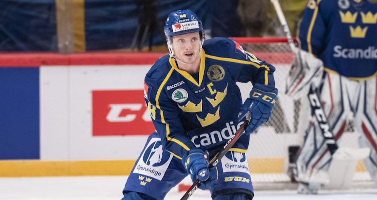 Spetsforwarden uppges ha erbjudits över 300.000 kronor i månaden av SHL-klubben