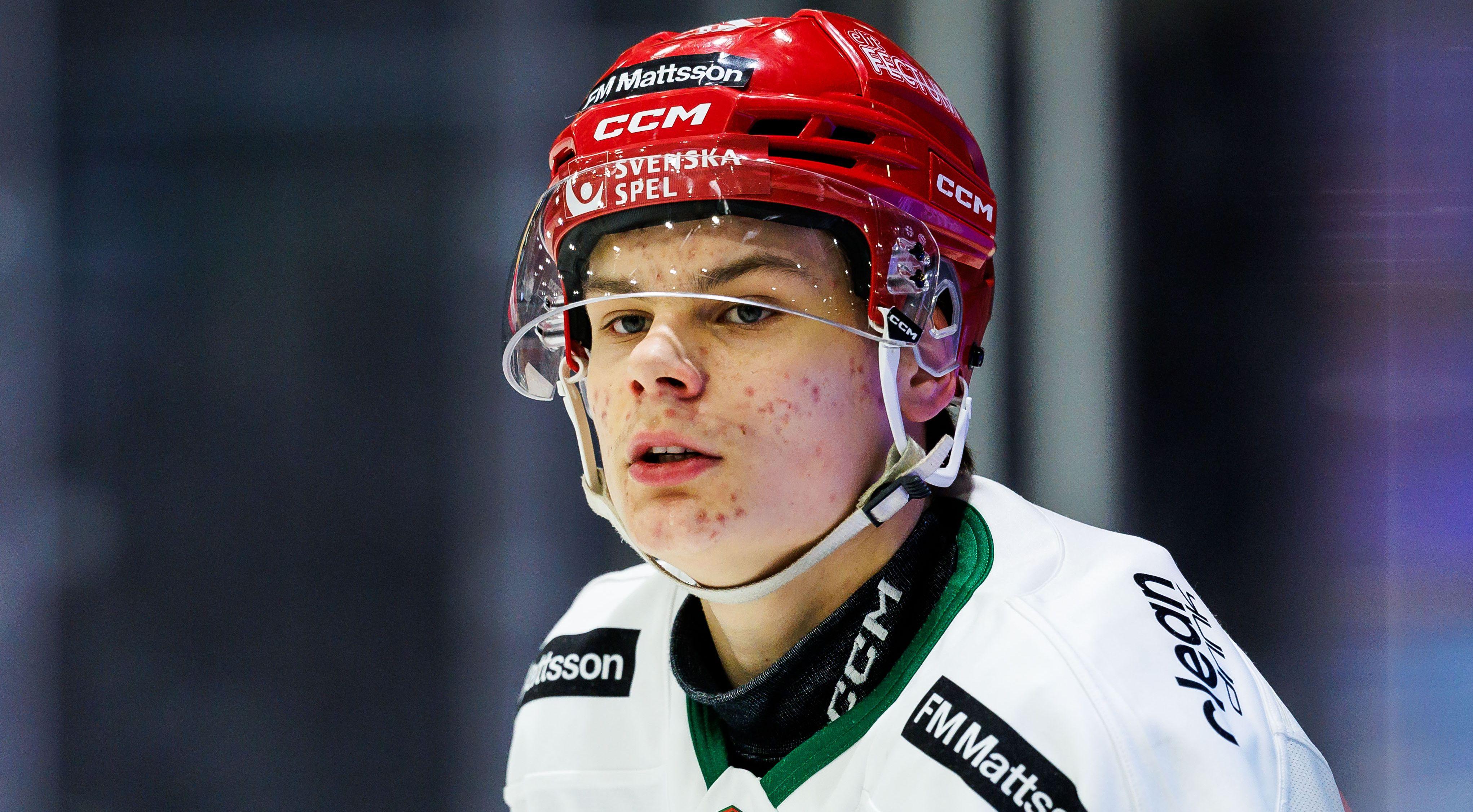 Värvar NHL-draftad forward