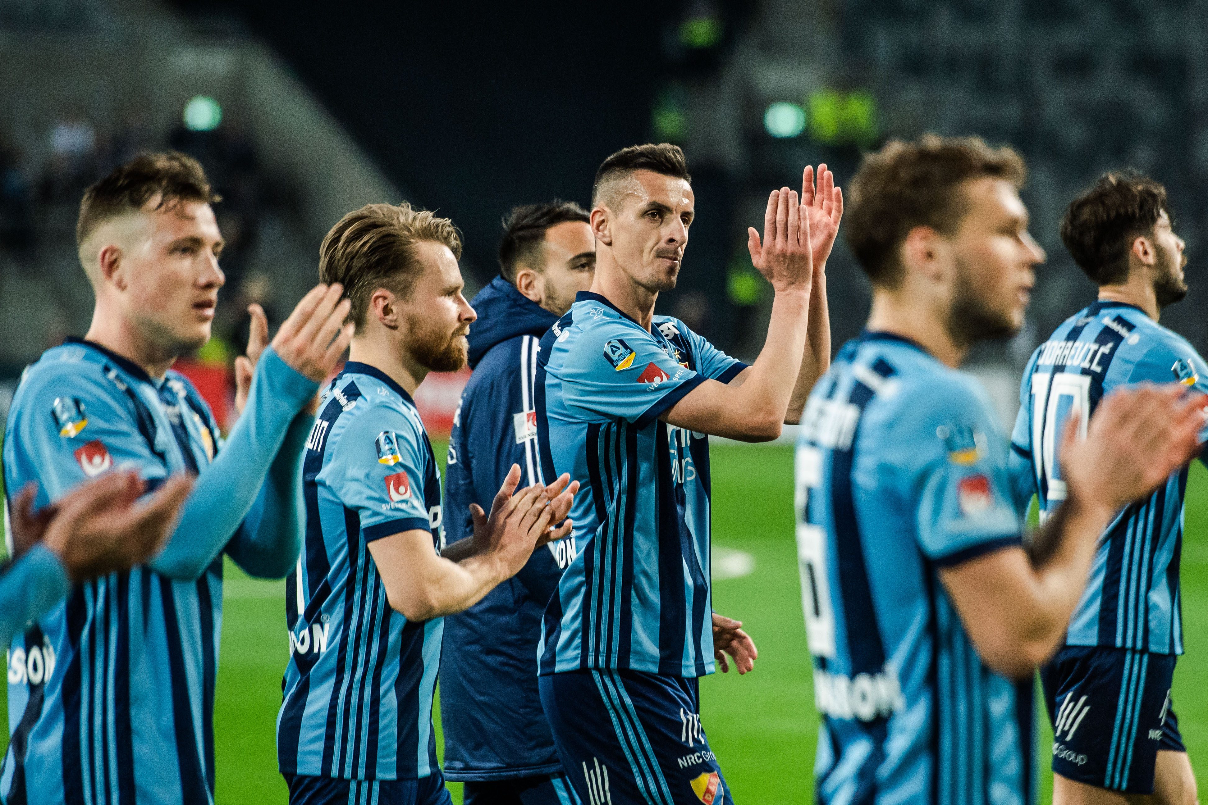 Erik Berg räddade poäng - men DIF Hockey föll