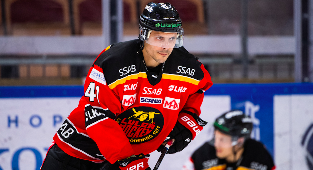 Daniel Widing har skrivit på